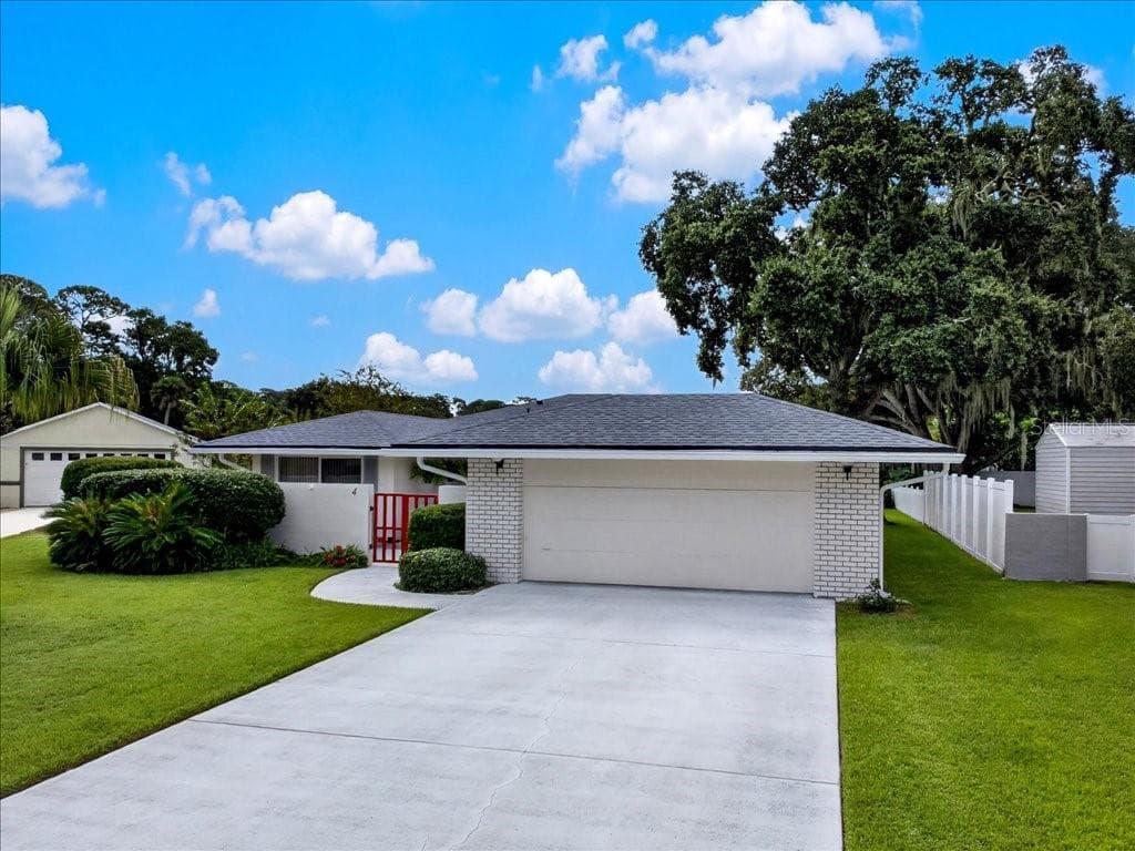 Single Family Residence at 4 COOPER CT, PALM COAST, photo 2 of 49