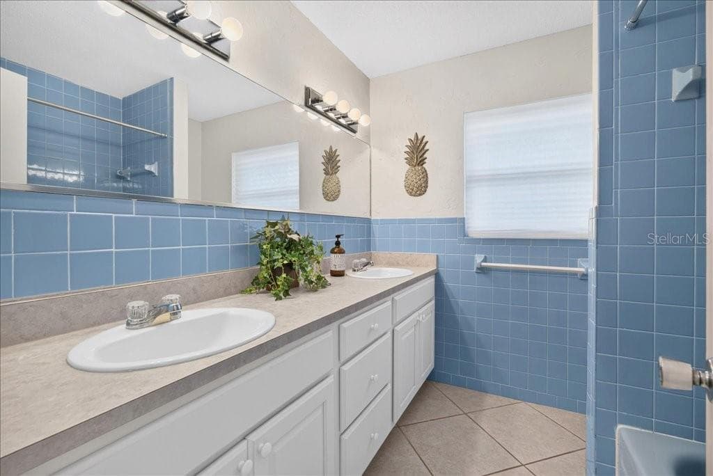 Single Family Residence at 4 COOPER CT, PALM COAST, photo 42 of 49
