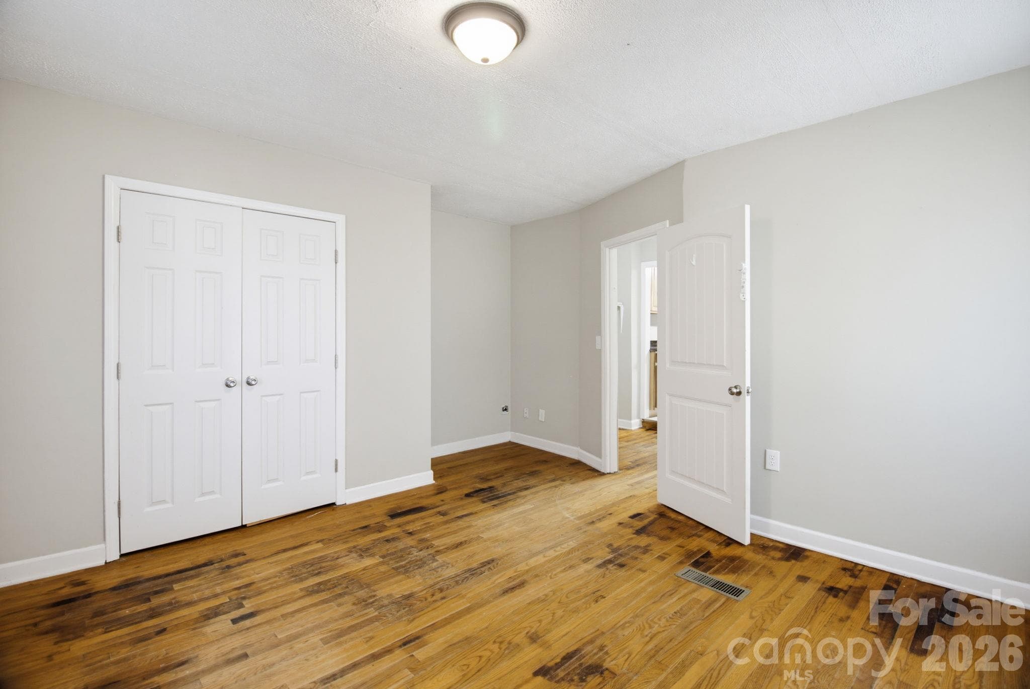 Single Family Residence at 202 E 4th Street, Lexington, photo 17 of 26