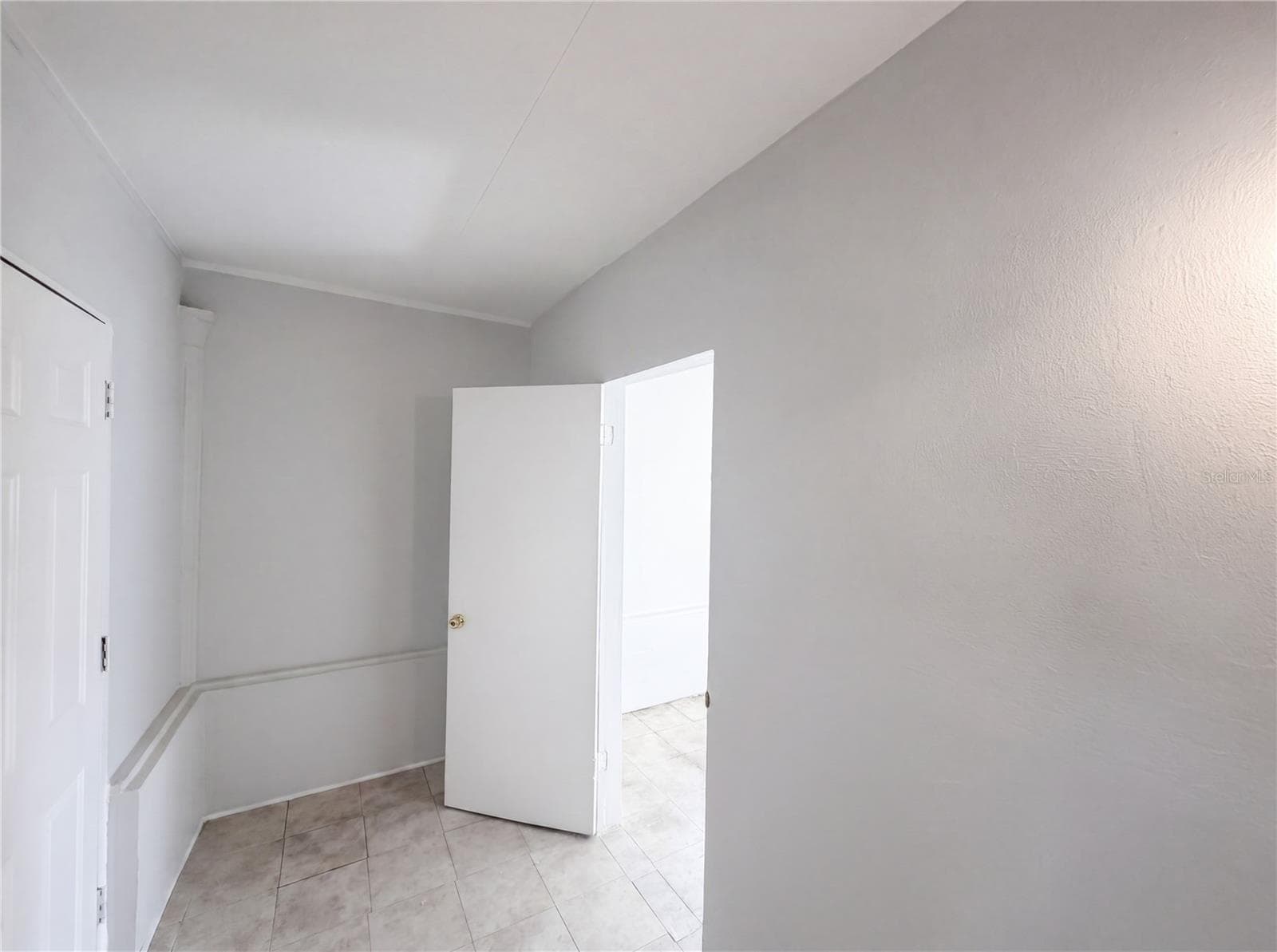 Single Family Residence at 1100 CAREFREE COVE DR, WINTER HAVEN, photo 11 of 13