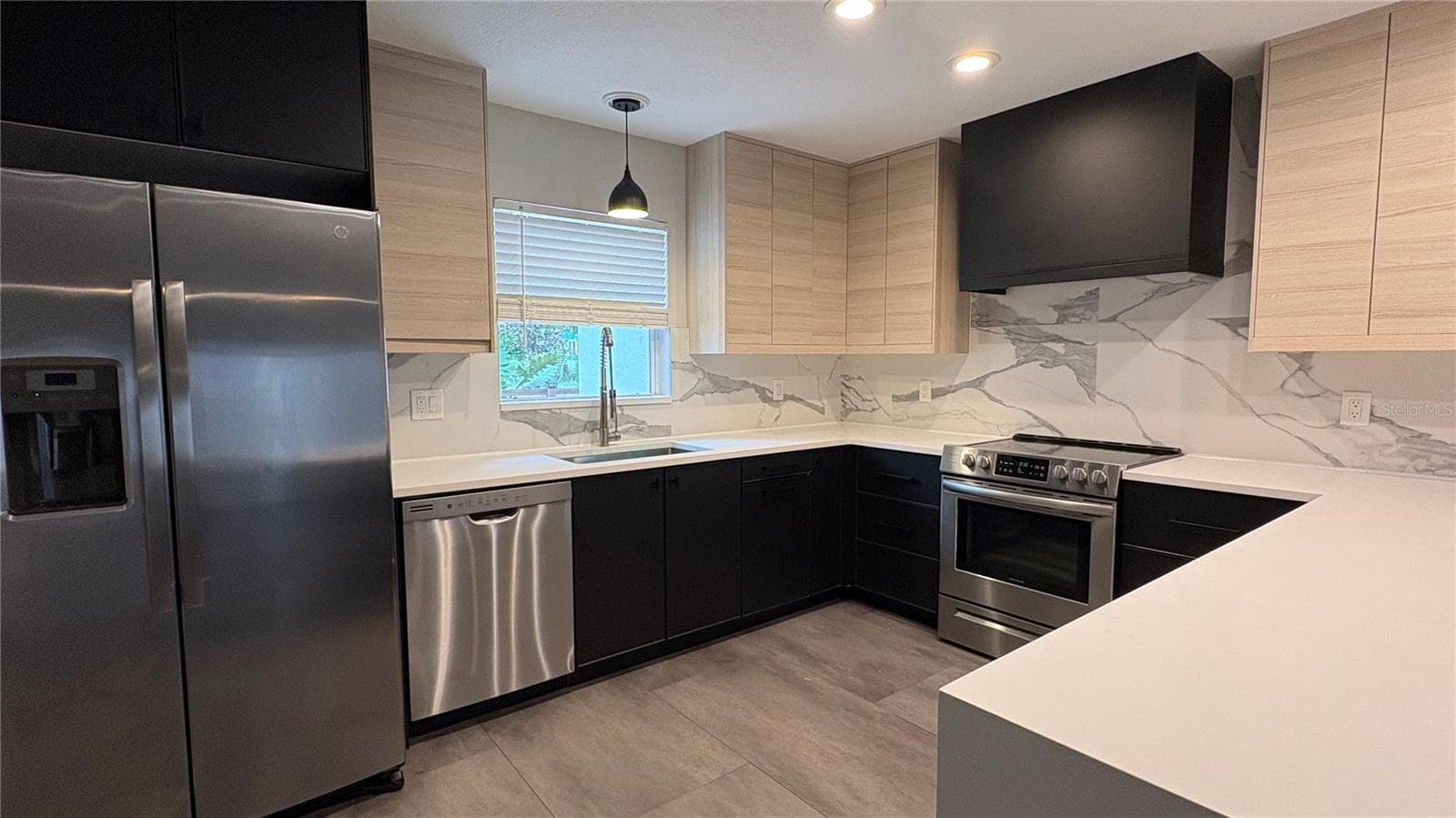 Kitchen - 6001 N LYNN AVE, TAMPA