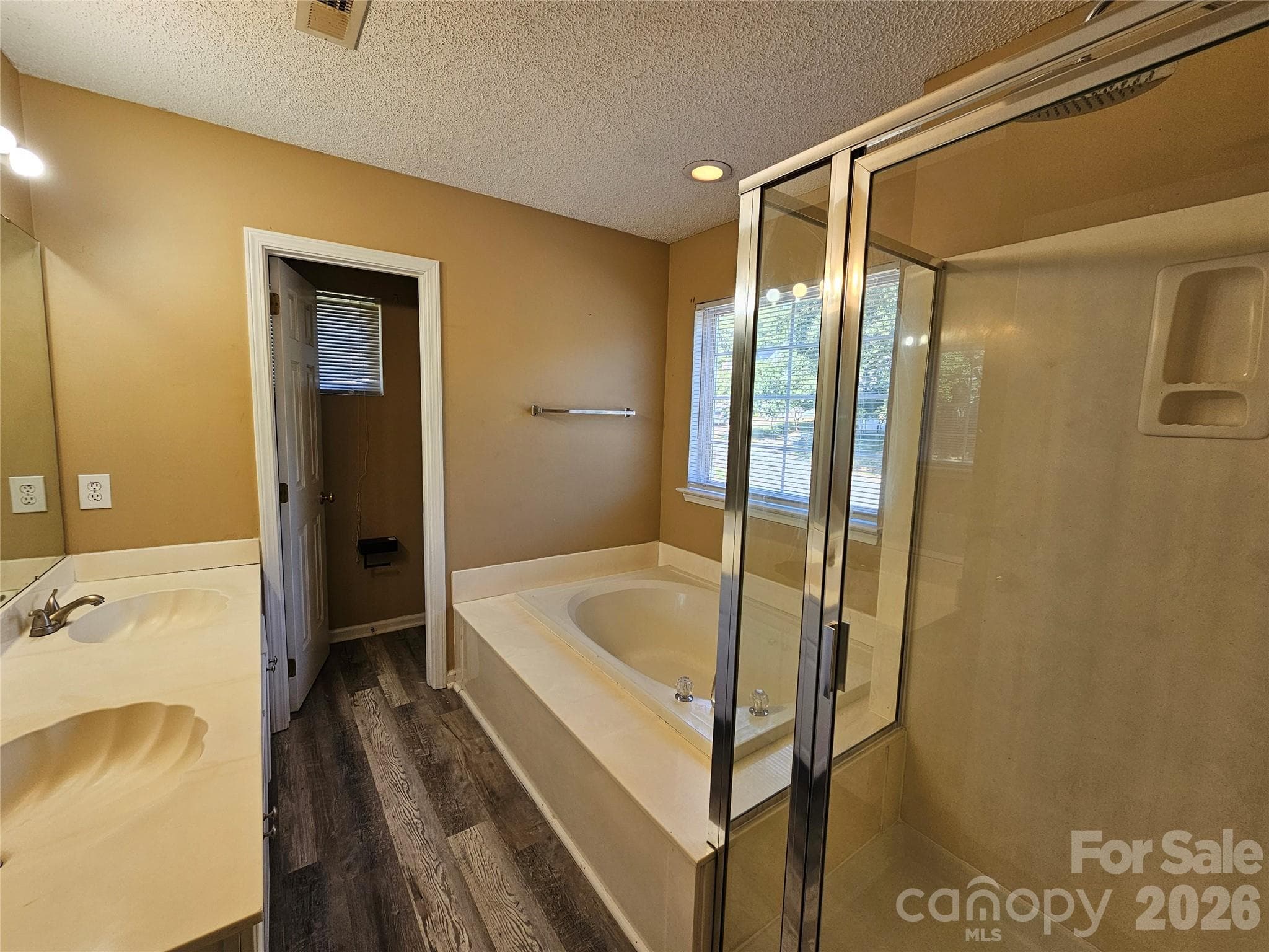 Single Family Residence at 7402 Shiras Court, Charlotte, photo 15 of 25