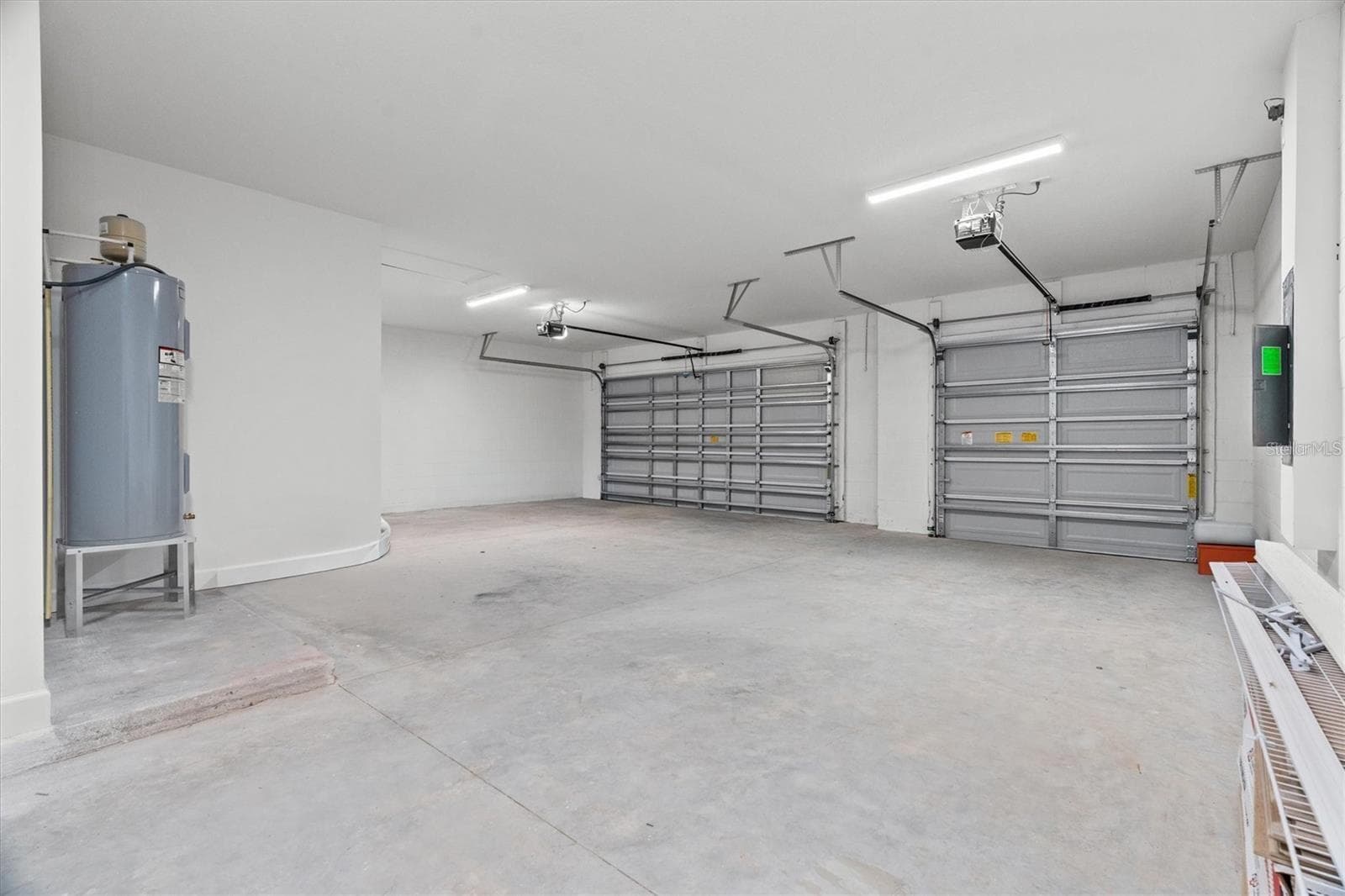 Single Family Residence at 19202 SOMERSET ST, ORLANDO, photo 28 of 32