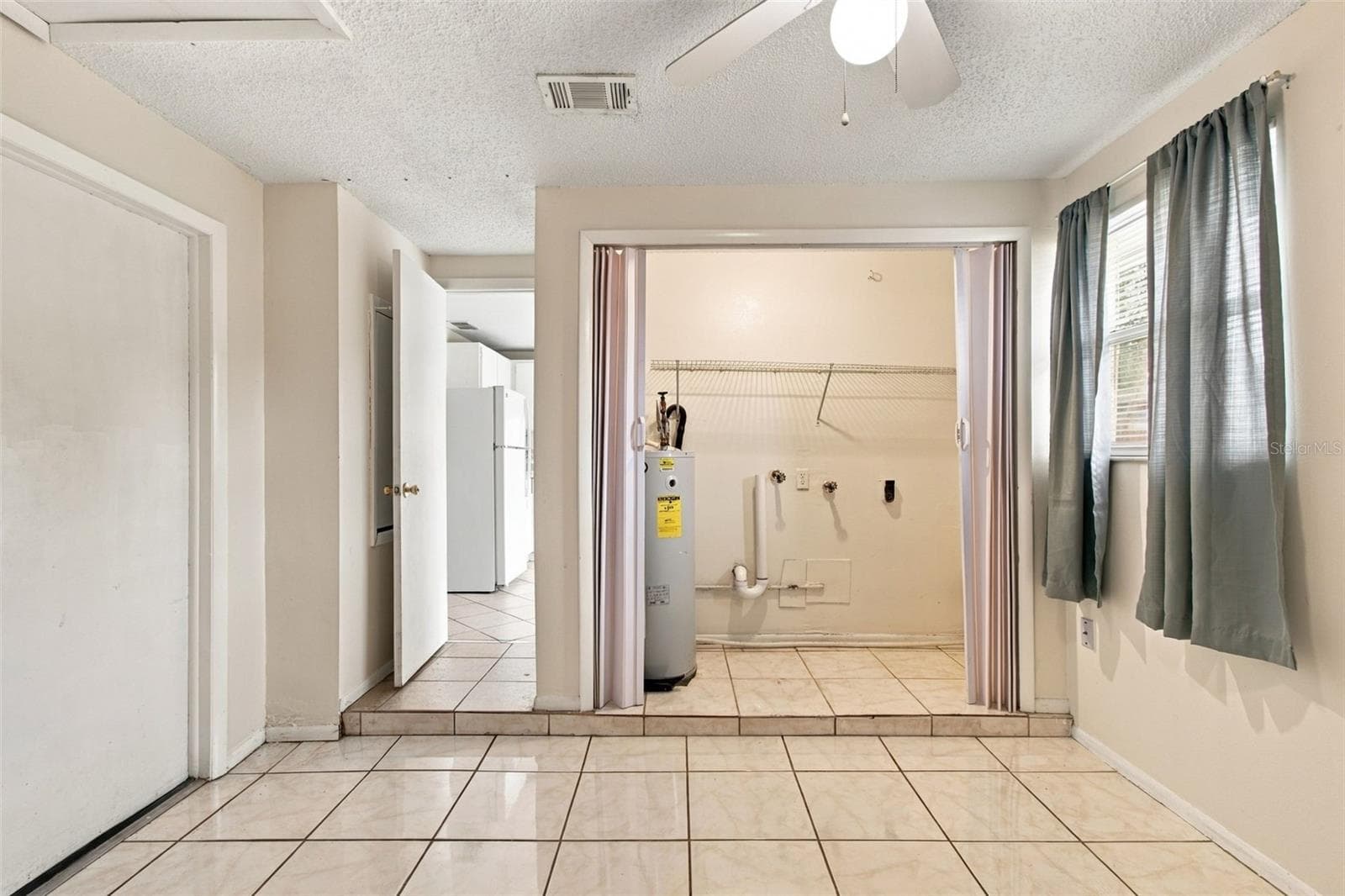 Single Family Residence at 8406 WILLOW FOREST CT, TAMPA, photo 23 of 46