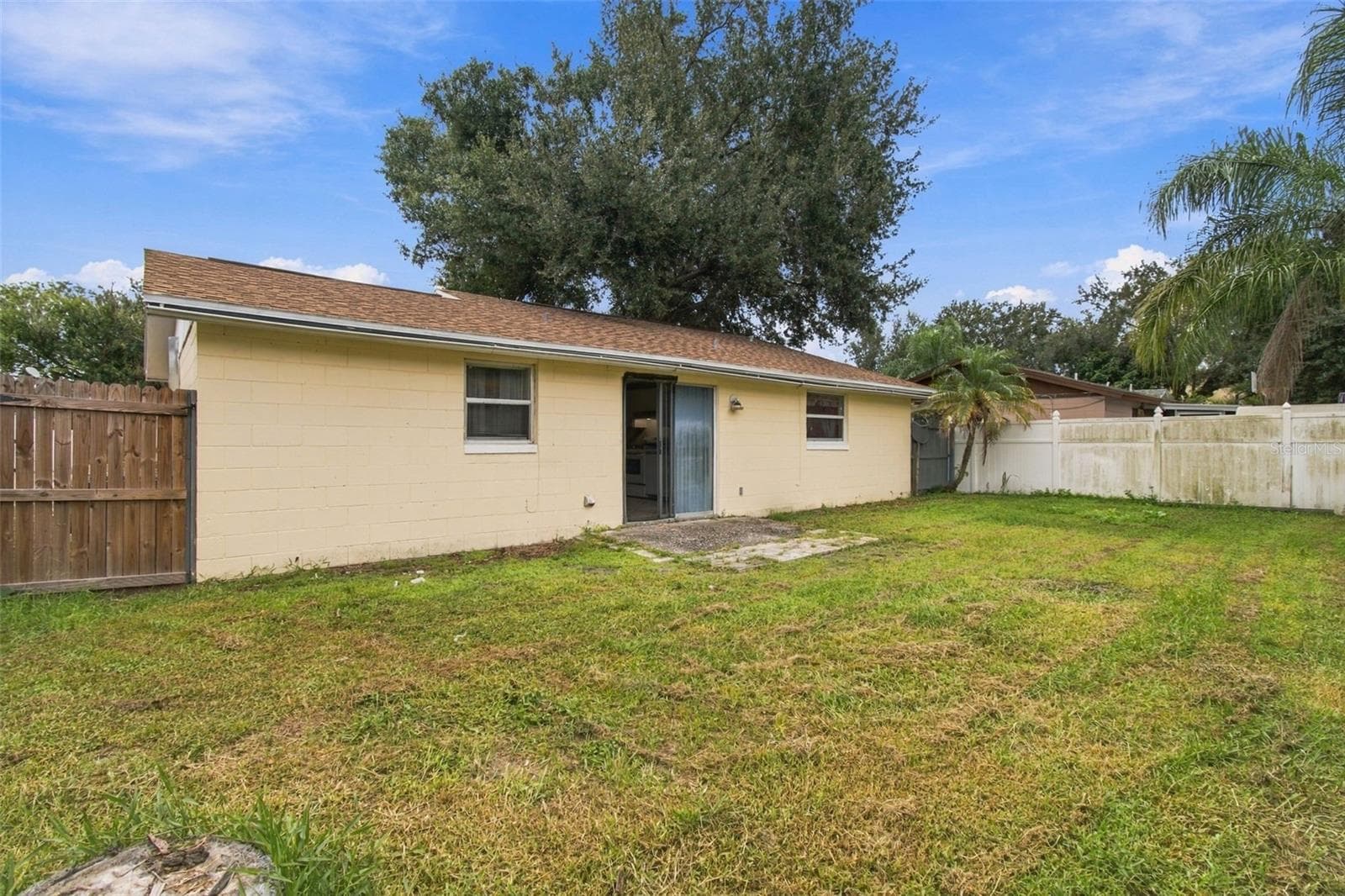 Single Family Residence at 8406 WILLOW FOREST CT, TAMPA, photo 32 of 46