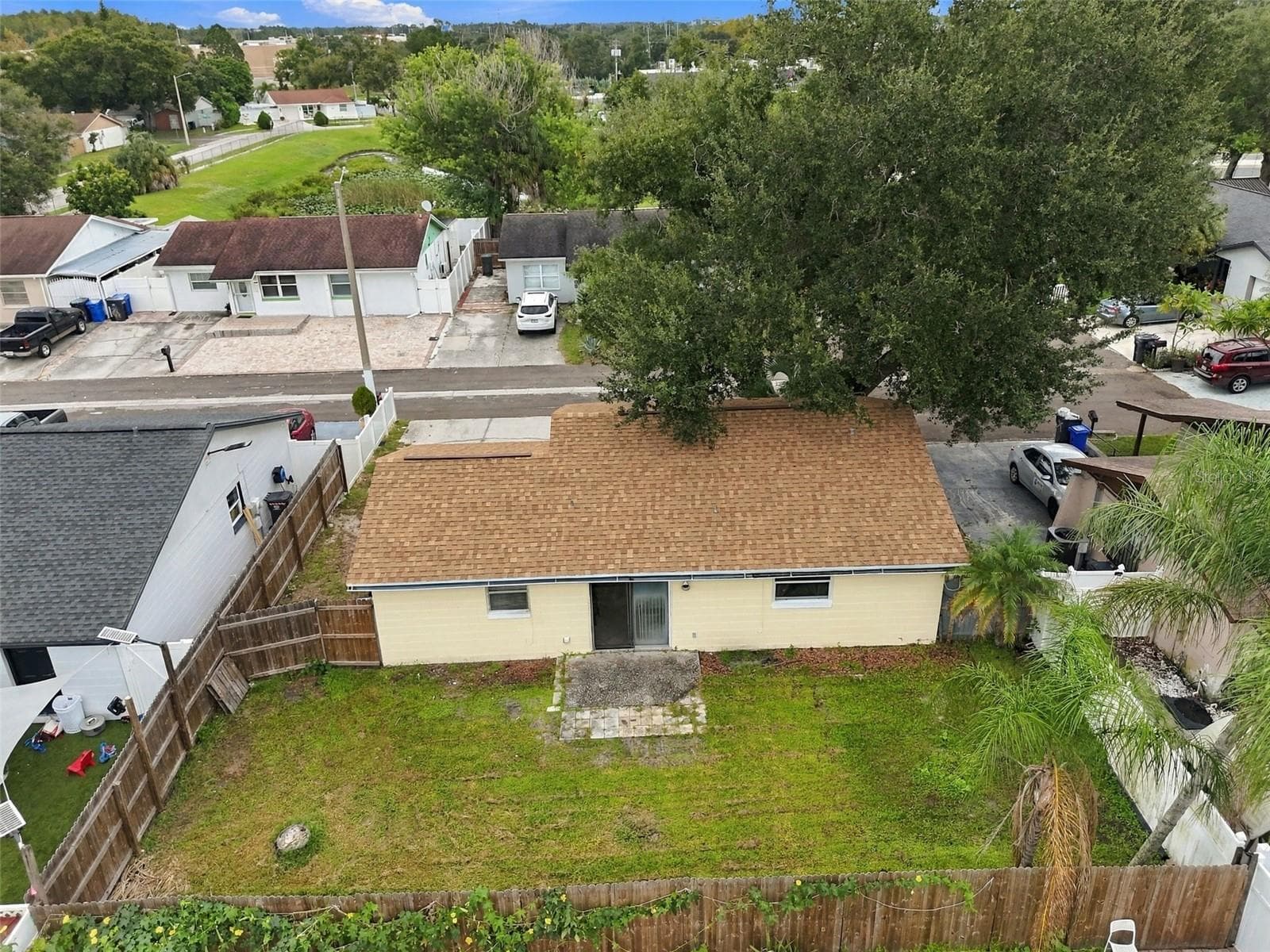 Single Family Residence at 8406 WILLOW FOREST CT, TAMPA, photo 42 of 46