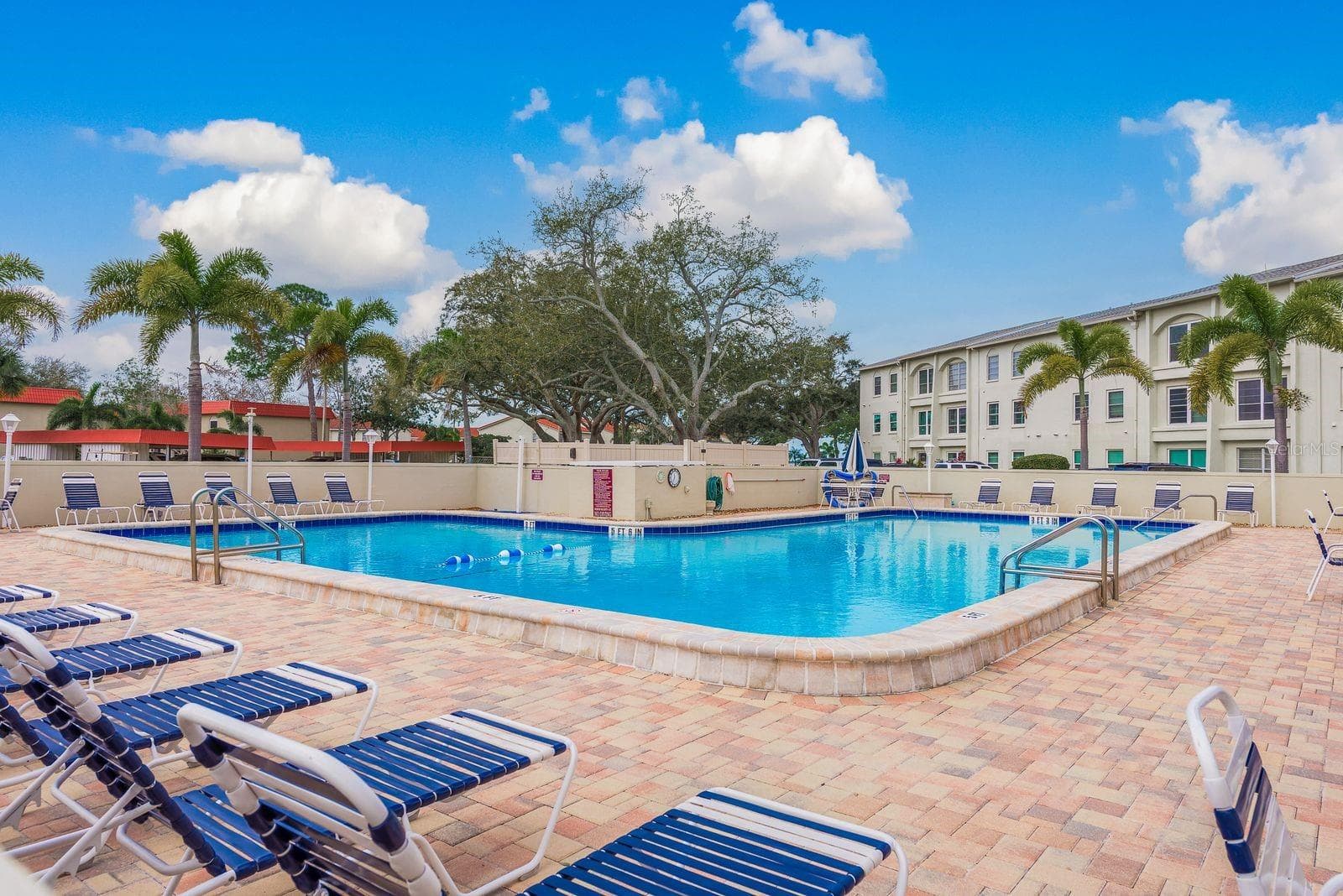 Mediterranean Manors - 2700 BAYSHORE BLVD #4102, DUNEDIN