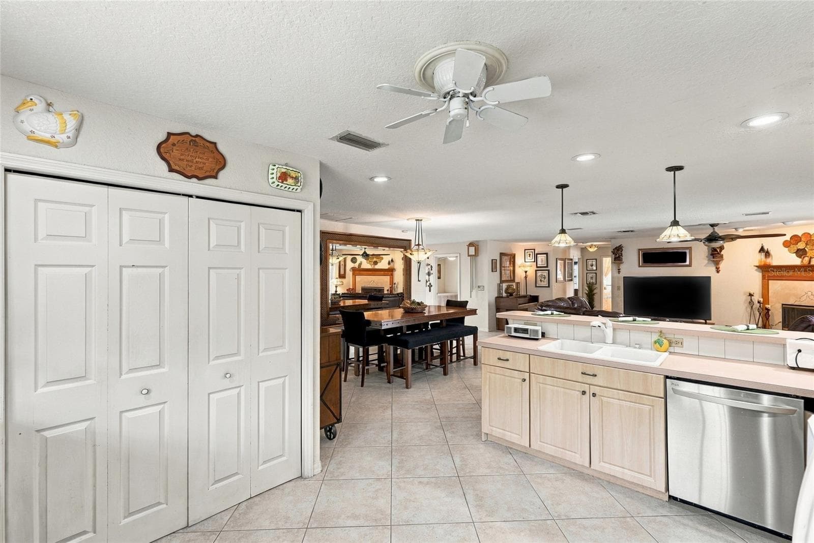 Single Family Residence at 9606 62ND AVE N, ST PETERSBURG, photo 15 of 52