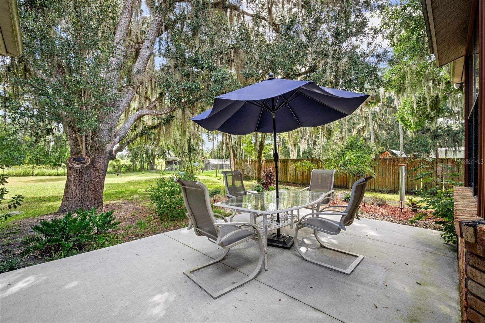 Patio/ Backyard - 1713 FORD RD, MIMS