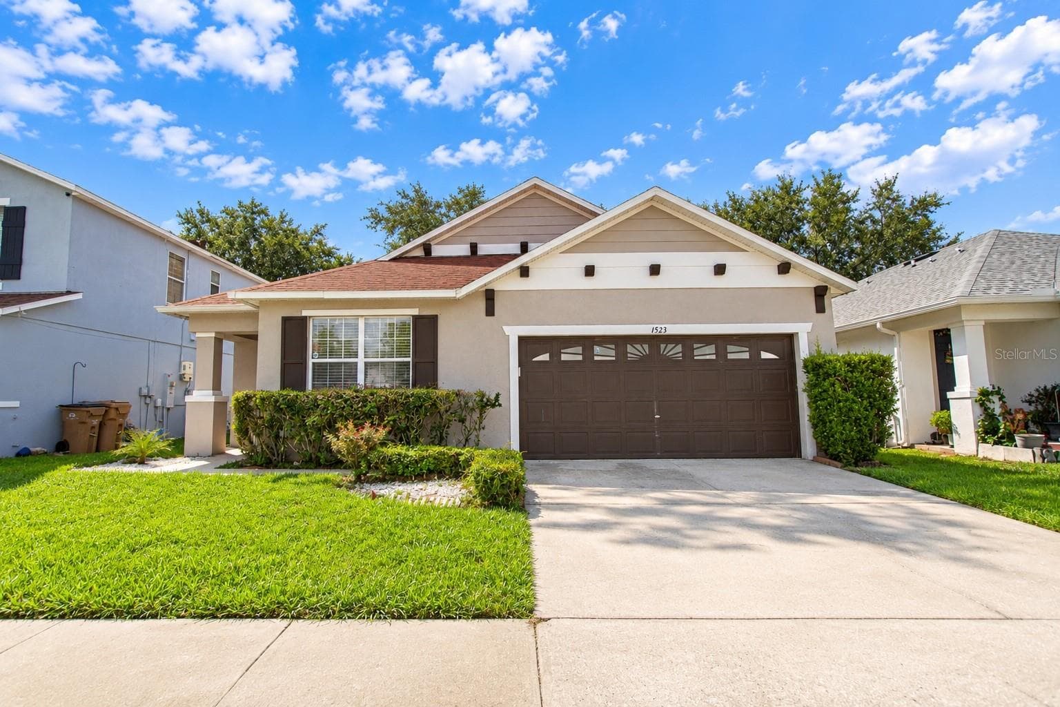 1523 BLUE HORIZON DR