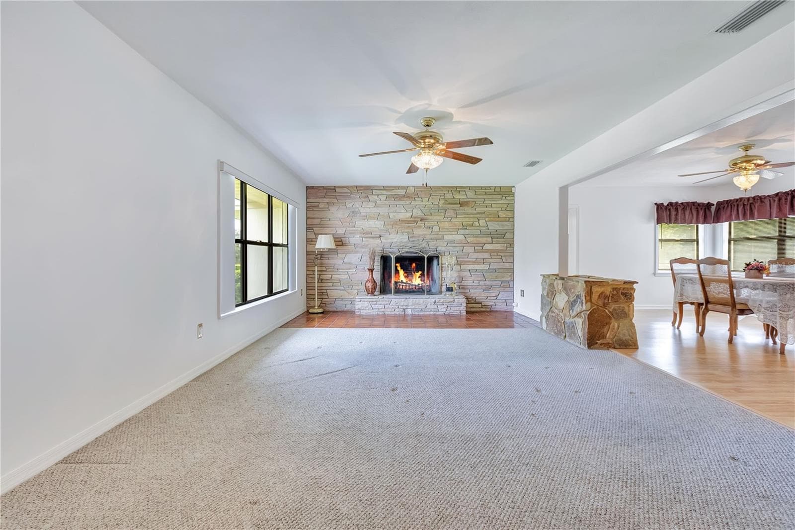 Living Room - 1615 LAKE MIRIAM DR, LAKELAND