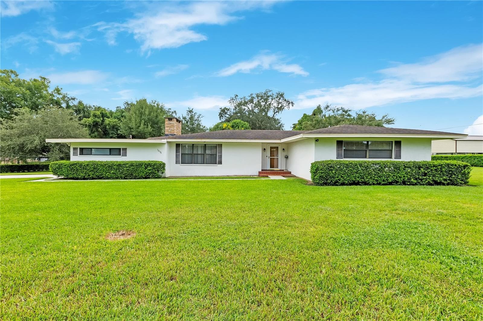 Exterior Front View - 1615 LAKE MIRIAM DR, LAKELAND