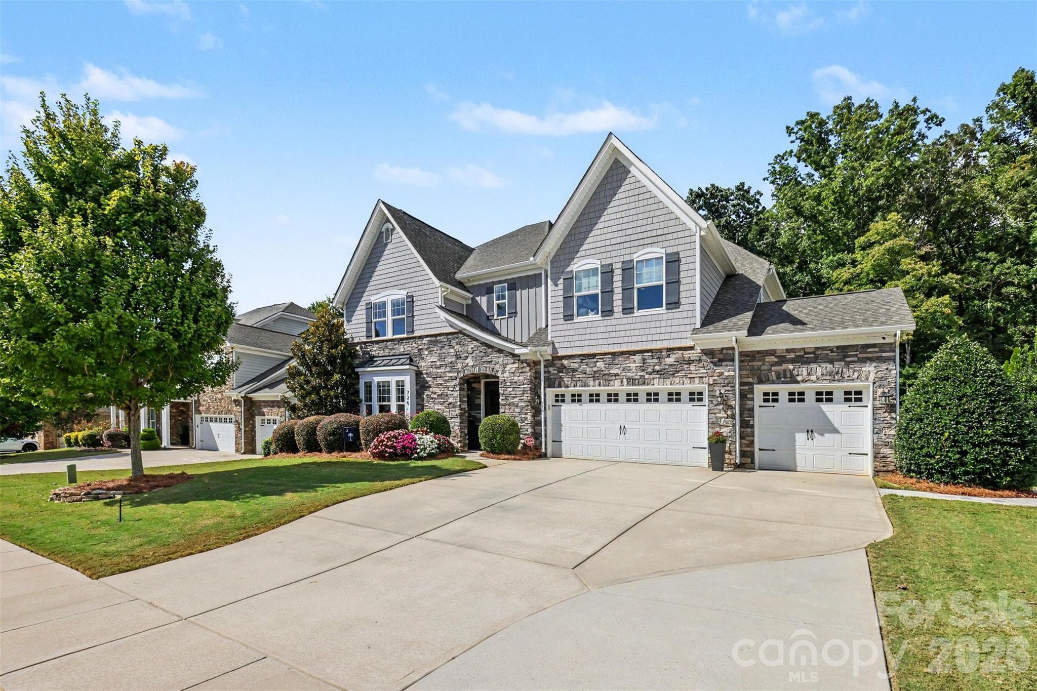 Single Family Residence at 726 Kathy Dianne Drive, Fort Mill, photo 3 of 48