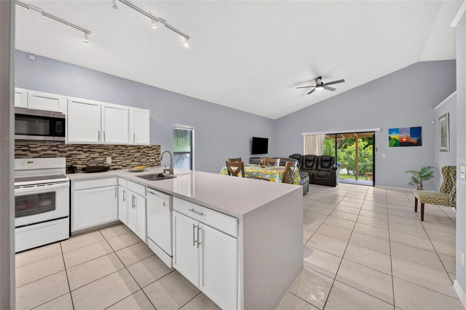 Single Family Residence at 2957 BIRMINGHAM BLVD, ORLANDO, photo 9 of 48