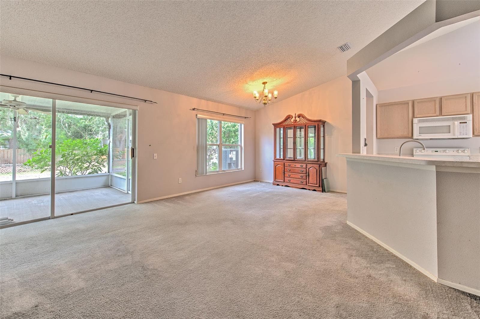 Single Family Residence at 235 LAKEWAY LN, APOLLO BEACH, photo 4 of 36