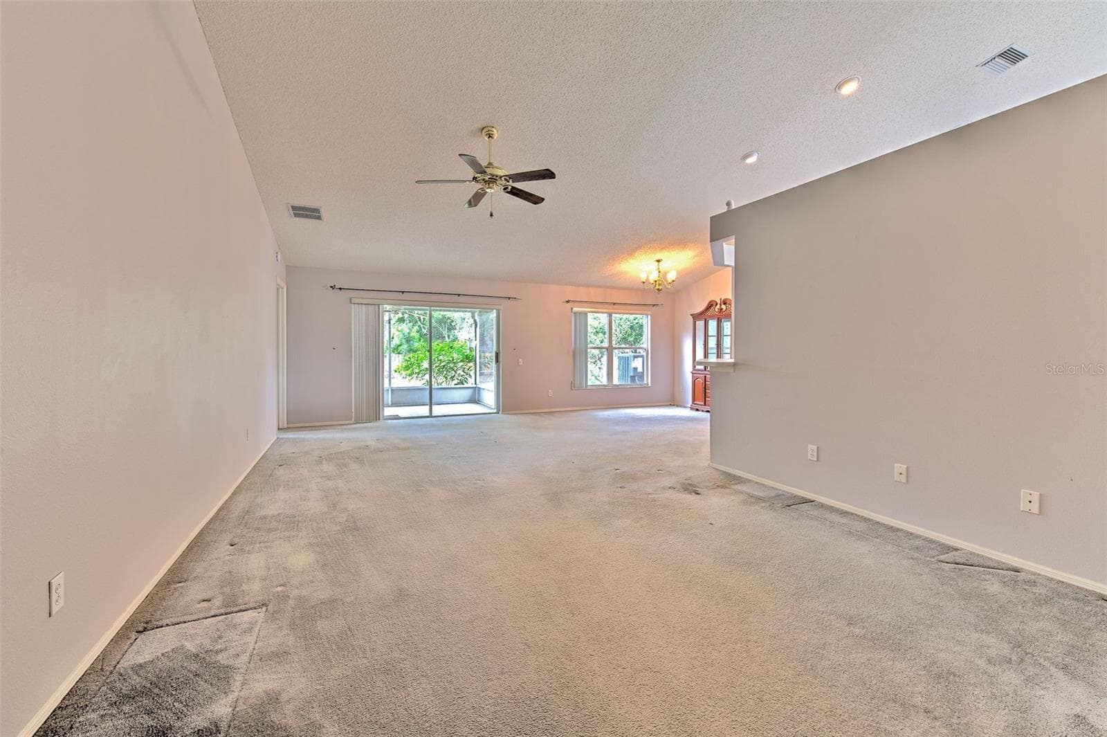 Single Family Residence at 235 LAKEWAY LN, APOLLO BEACH, photo 8 of 36