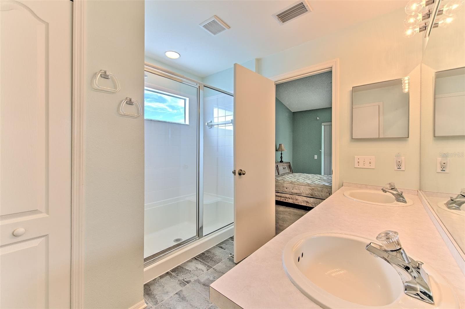 Single Family Residence at 235 LAKEWAY LN, APOLLO BEACH, photo 20 of 36