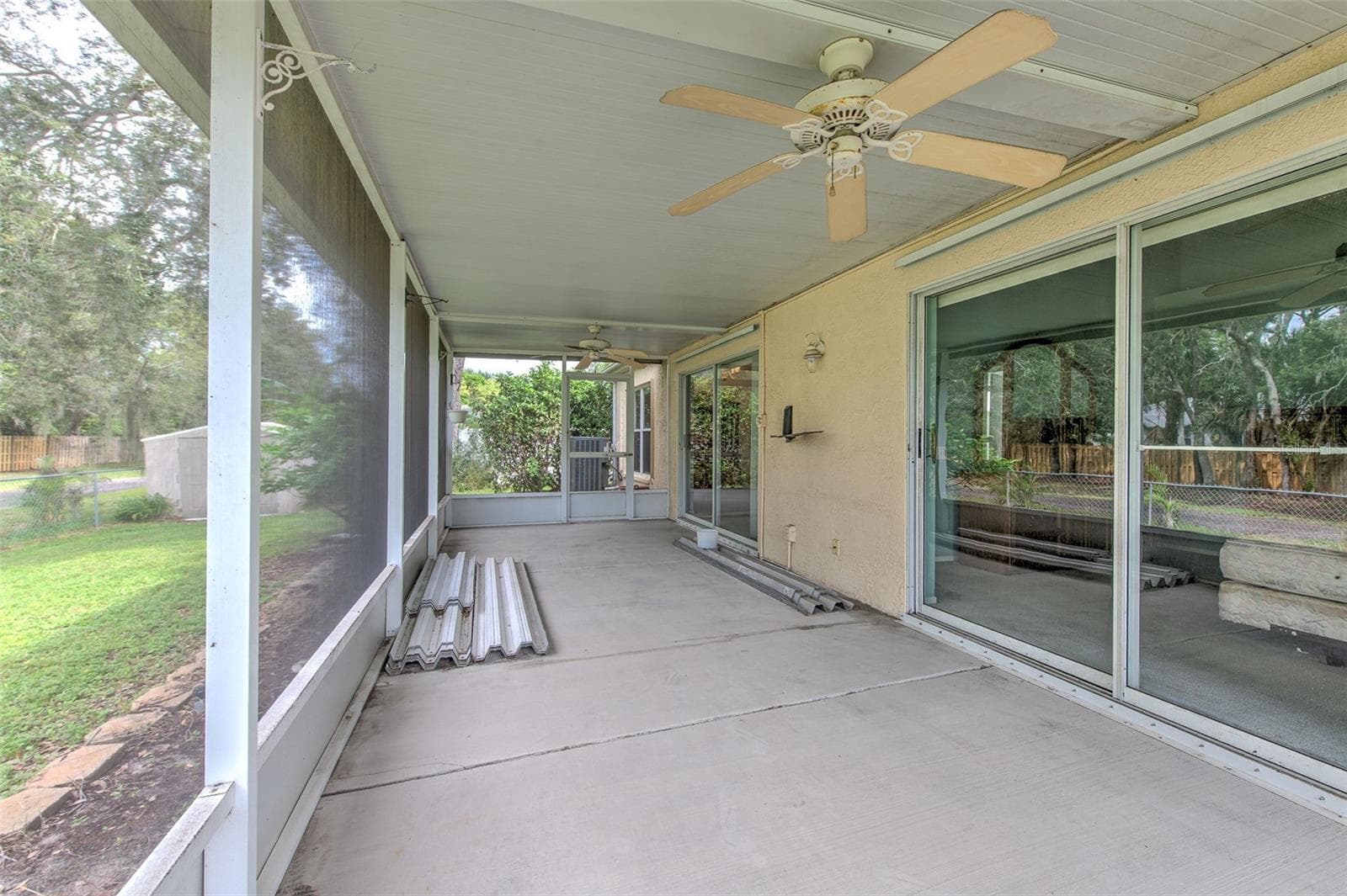Single Family Residence at 235 LAKEWAY LN, APOLLO BEACH, photo 22 of 36