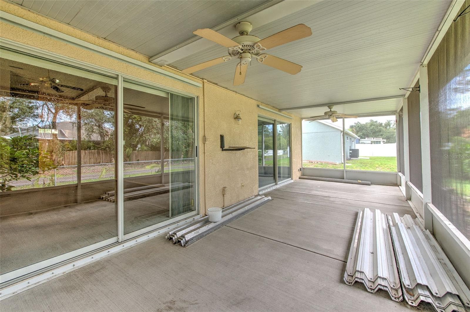 Single Family Residence at 235 LAKEWAY LN, APOLLO BEACH, photo 24 of 36