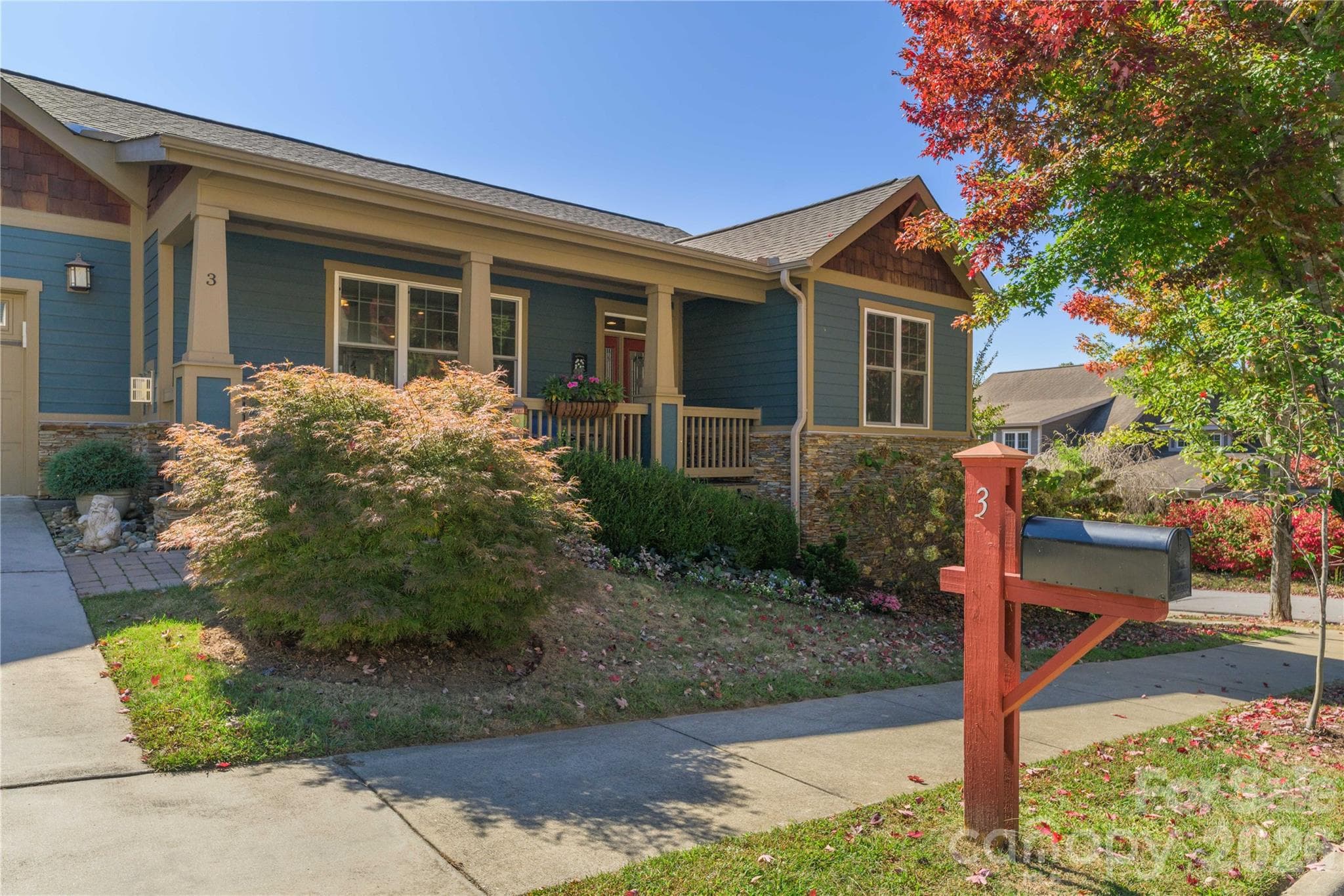 Single Family Residence at 3 Bungalow Way, Asheville, photo 3 of 47