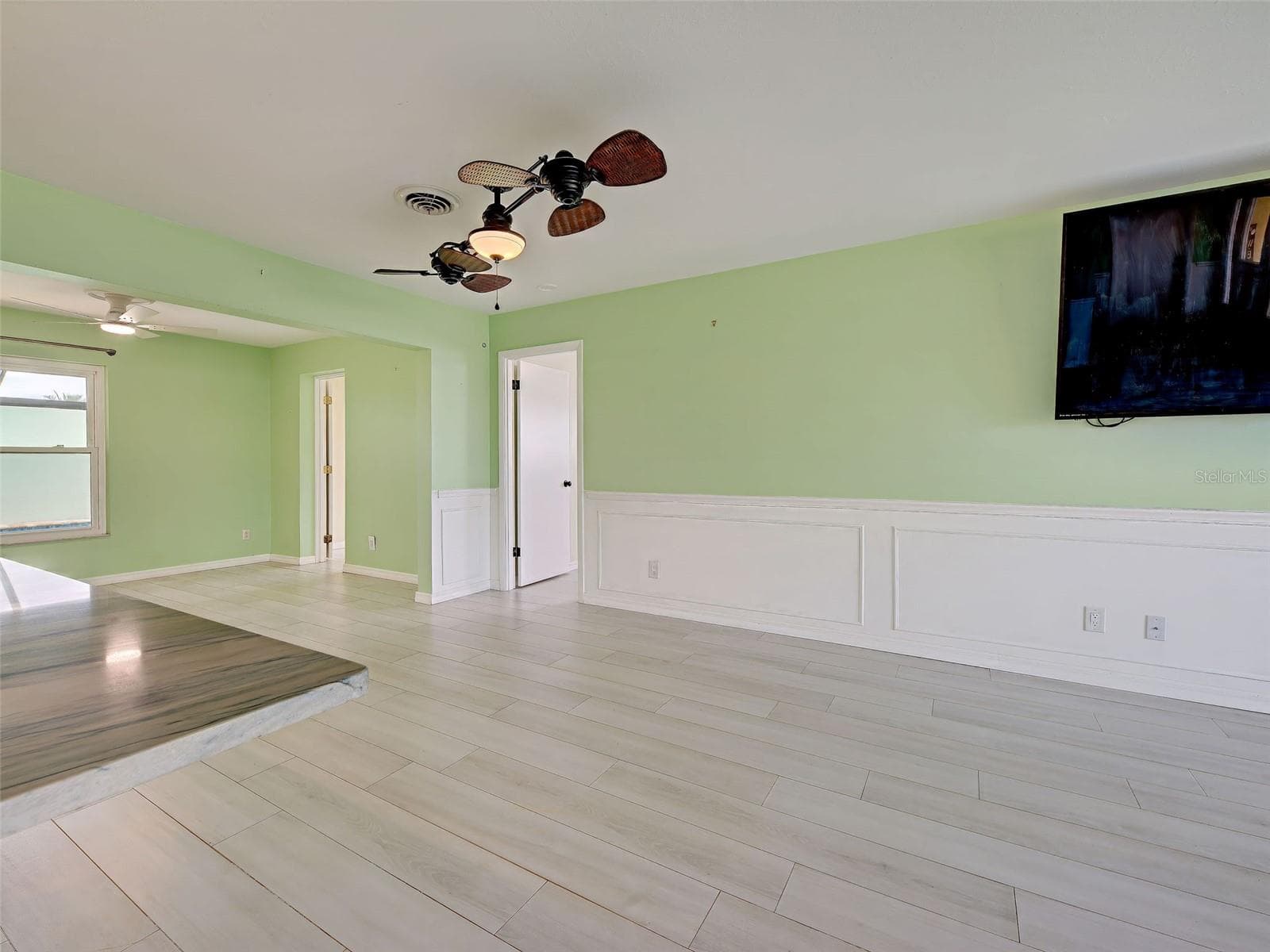Single Family Residence at 612 GLEN OAK RD, VENICE, photo 9 of 61