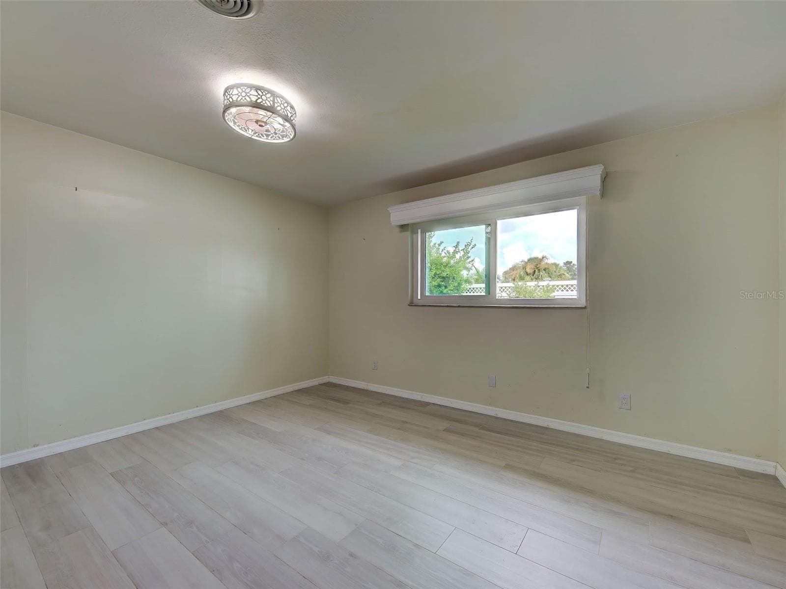 Single Family Residence at 612 GLEN OAK RD, VENICE, photo 39 of 61
