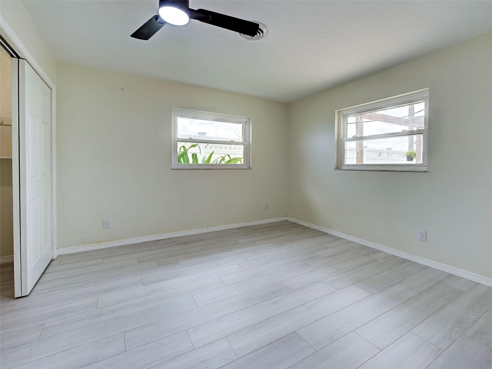 2nd bedrrom - 612 GLEN OAK RD, VENICE