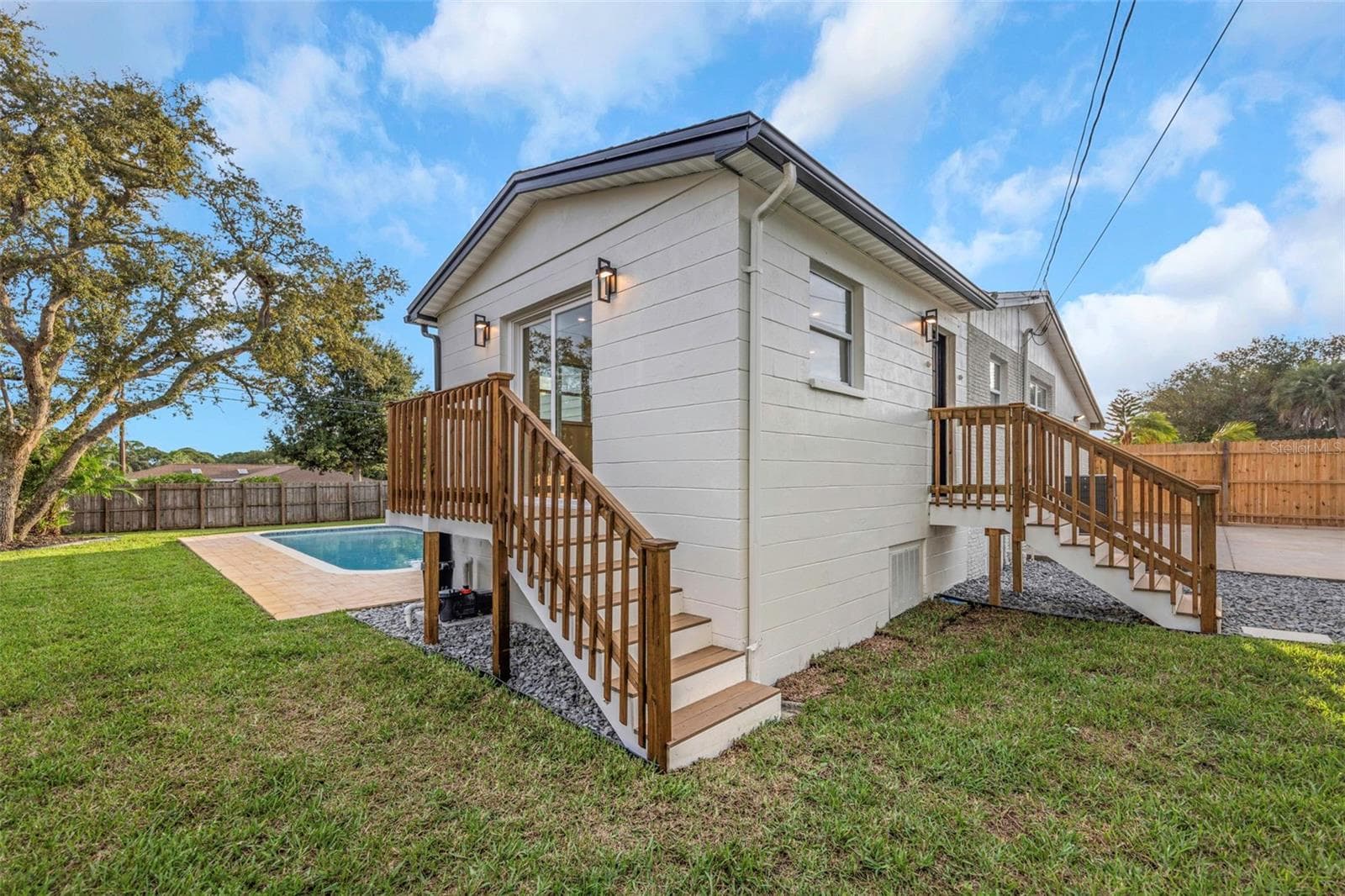 Side Yard - 8209 134TH ST, SEMINOLE