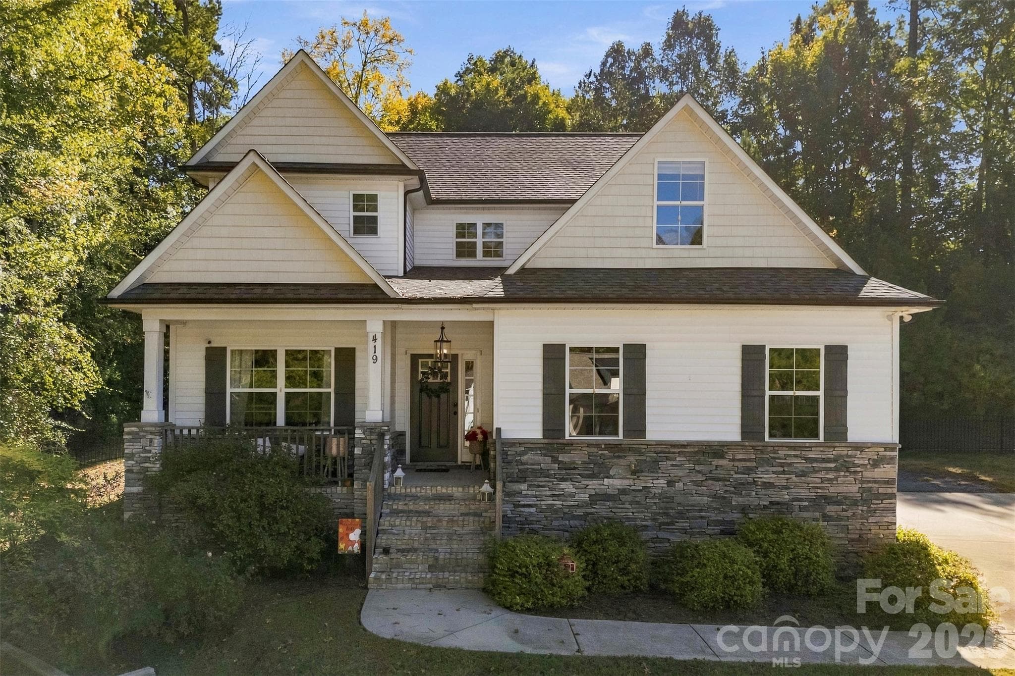 419 Spruce Place