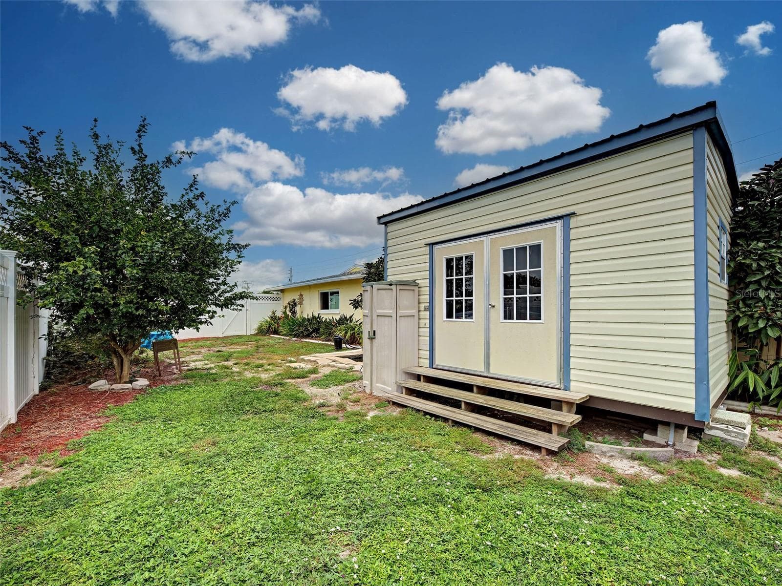Single Family Residence at 612 GLEN OAK RD, VENICE, photo 55 of 61