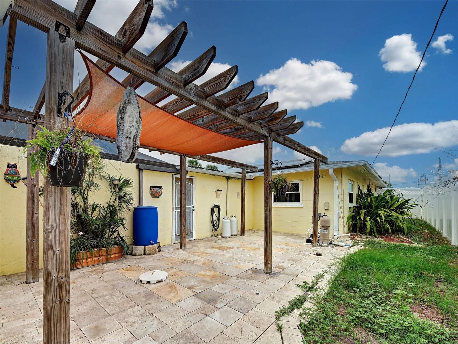 Single Family Residence at 612 GLEN OAK RD, VENICE, photo 56 of 61
