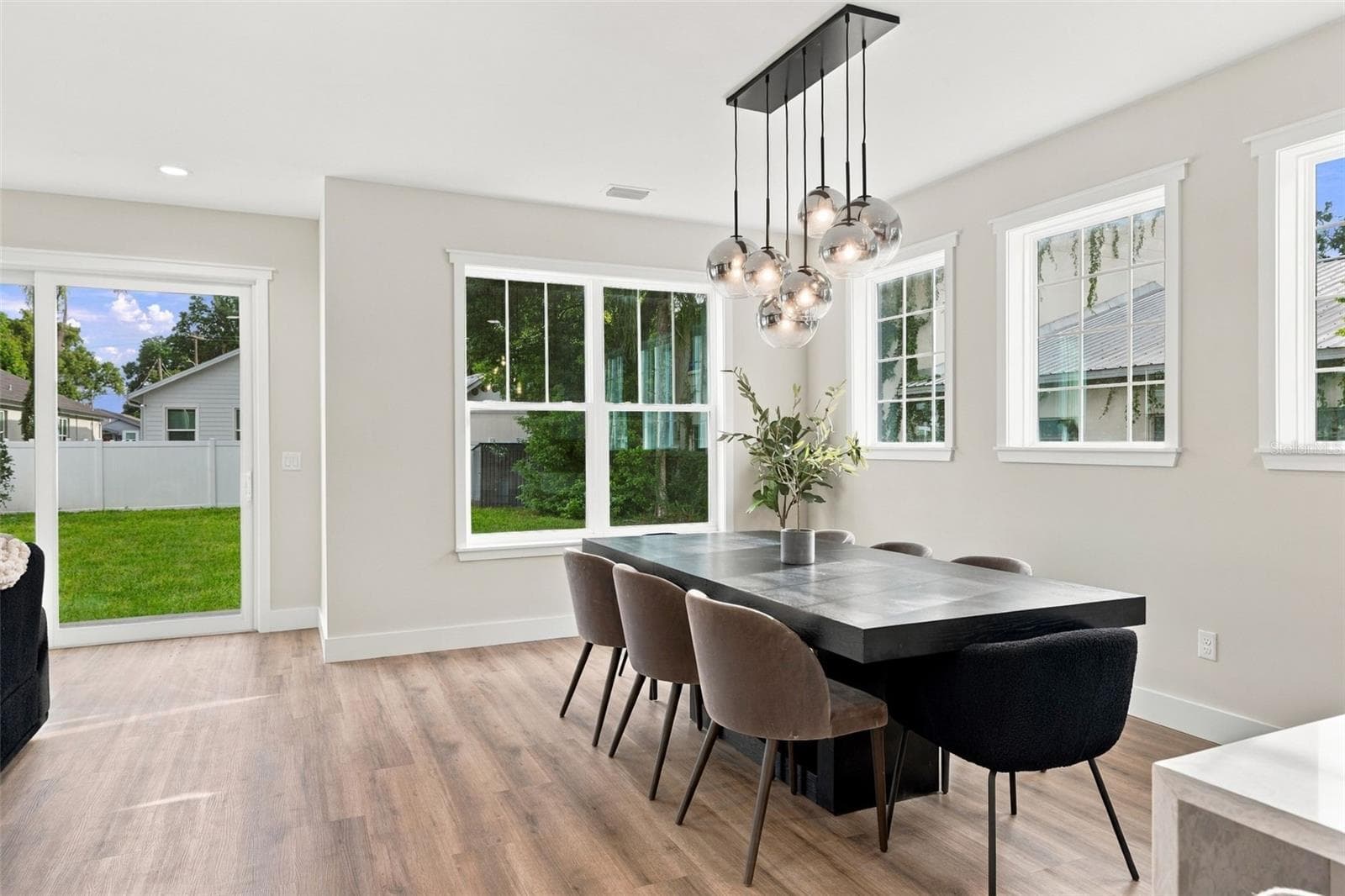 Single Family Residence at 1509 E KNOLLWOOD ST, TAMPA, photo 15 of 40