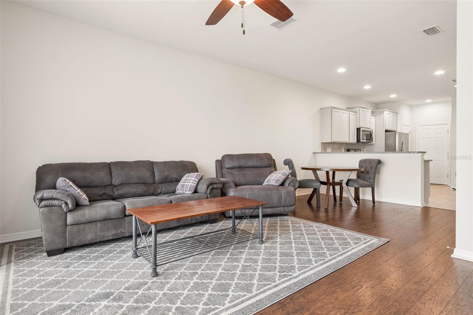 Townhouse at 9146 HILLCROFT DR, RIVERVIEW, photo 9 of 37