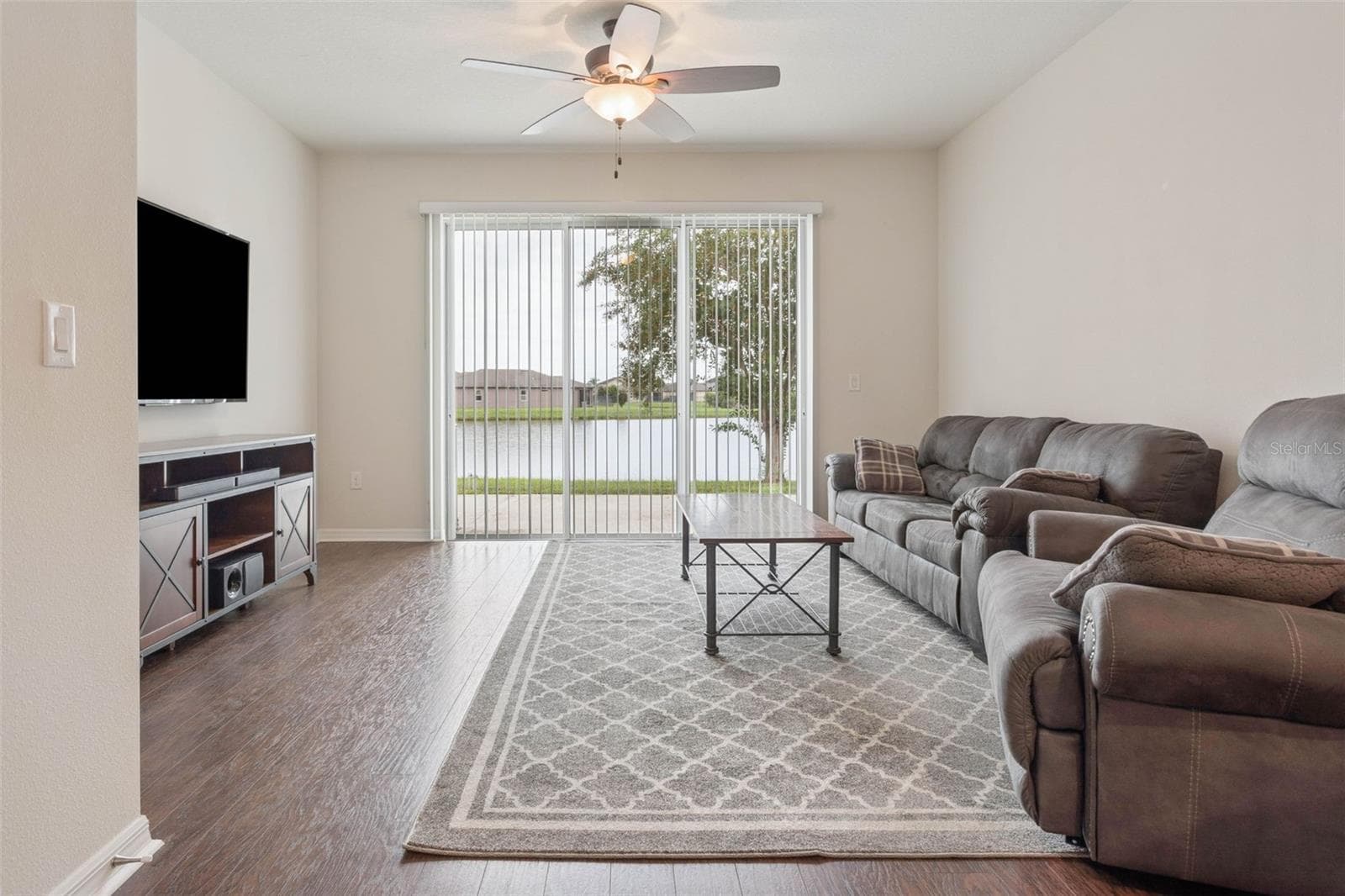 Townhouse at 9146 HILLCROFT DR, RIVERVIEW, photo 10 of 37
