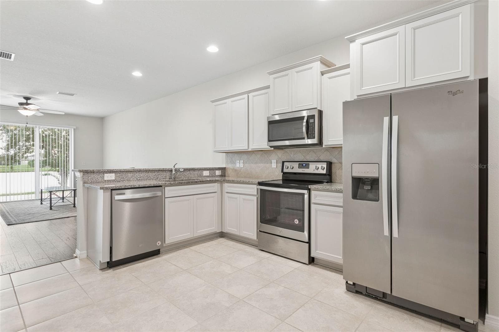 Townhouse at 9146 HILLCROFT DR, RIVERVIEW, photo 12 of 37