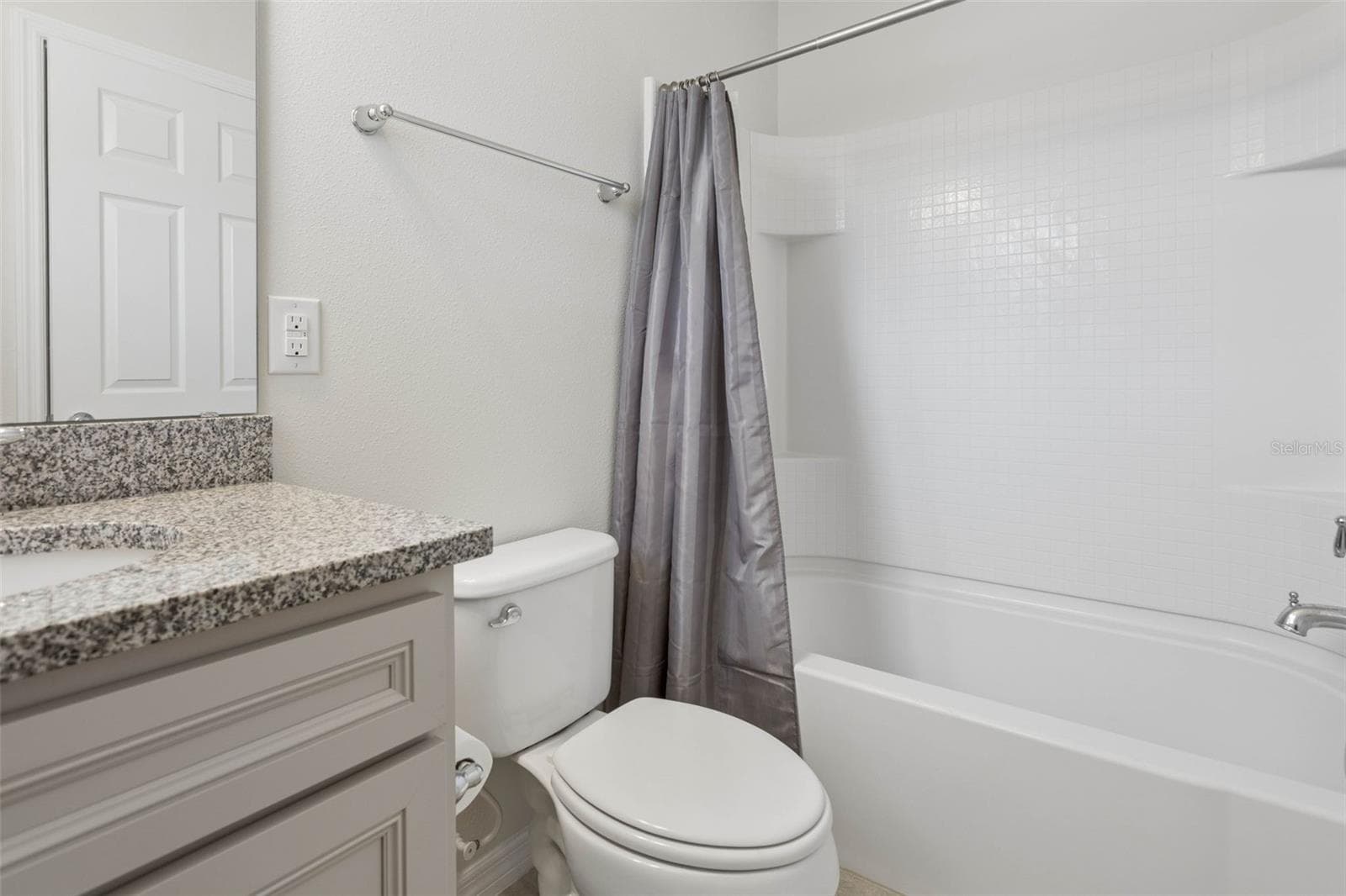 Townhouse at 9146 HILLCROFT DR, RIVERVIEW, photo 20 of 37