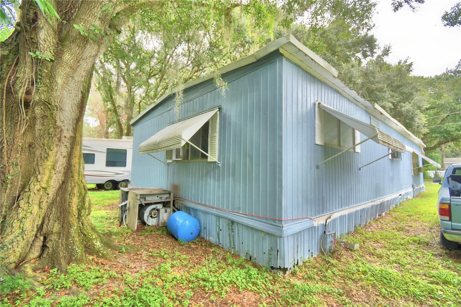 Back side - 217 GROVE RIDGE DR, WINTER HAVEN