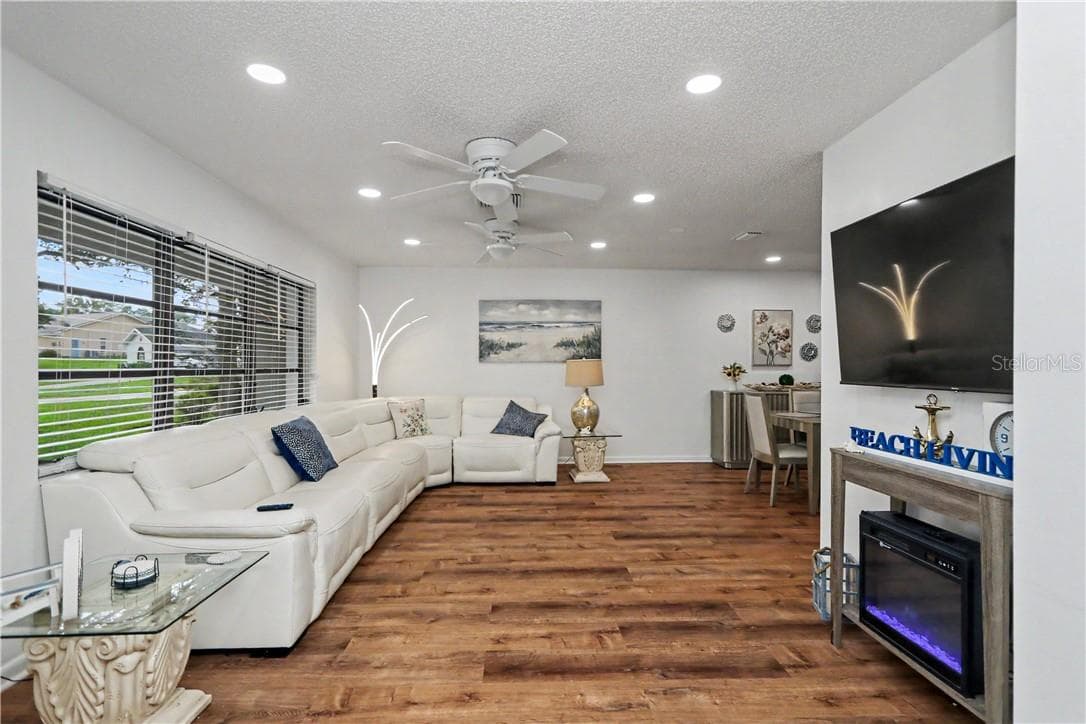 Single Family Residence at 10 Colubrina CT, HOMOSASSA FL 34446, Homosassa, photo 8 of 59