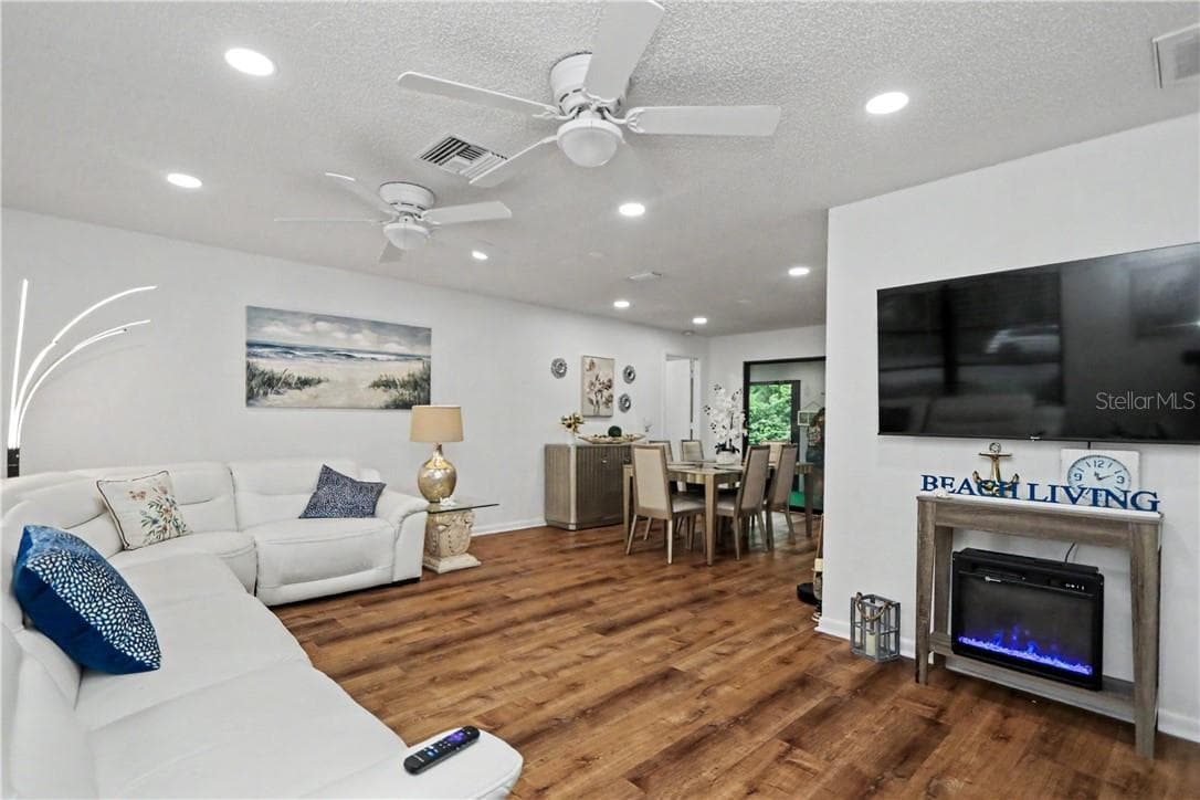 Single Family Residence at 10 Colubrina CT, HOMOSASSA FL 34446, Homosassa, photo 9 of 59