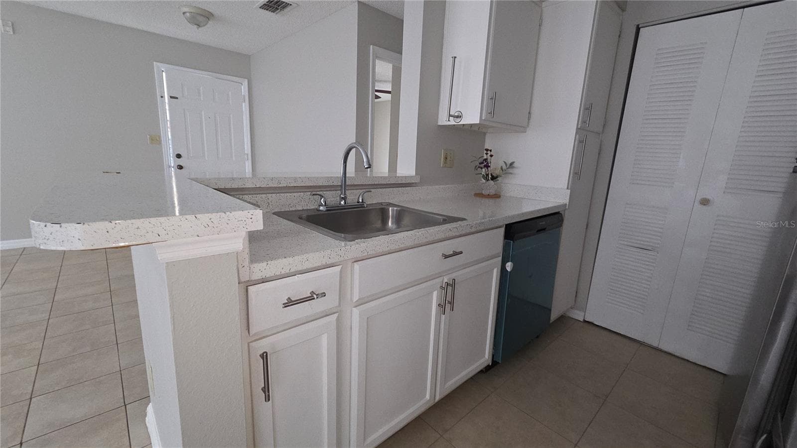 Condominium at 1073 S HIAWASSEE RD #1011, ORLANDO, photo 12 of 29