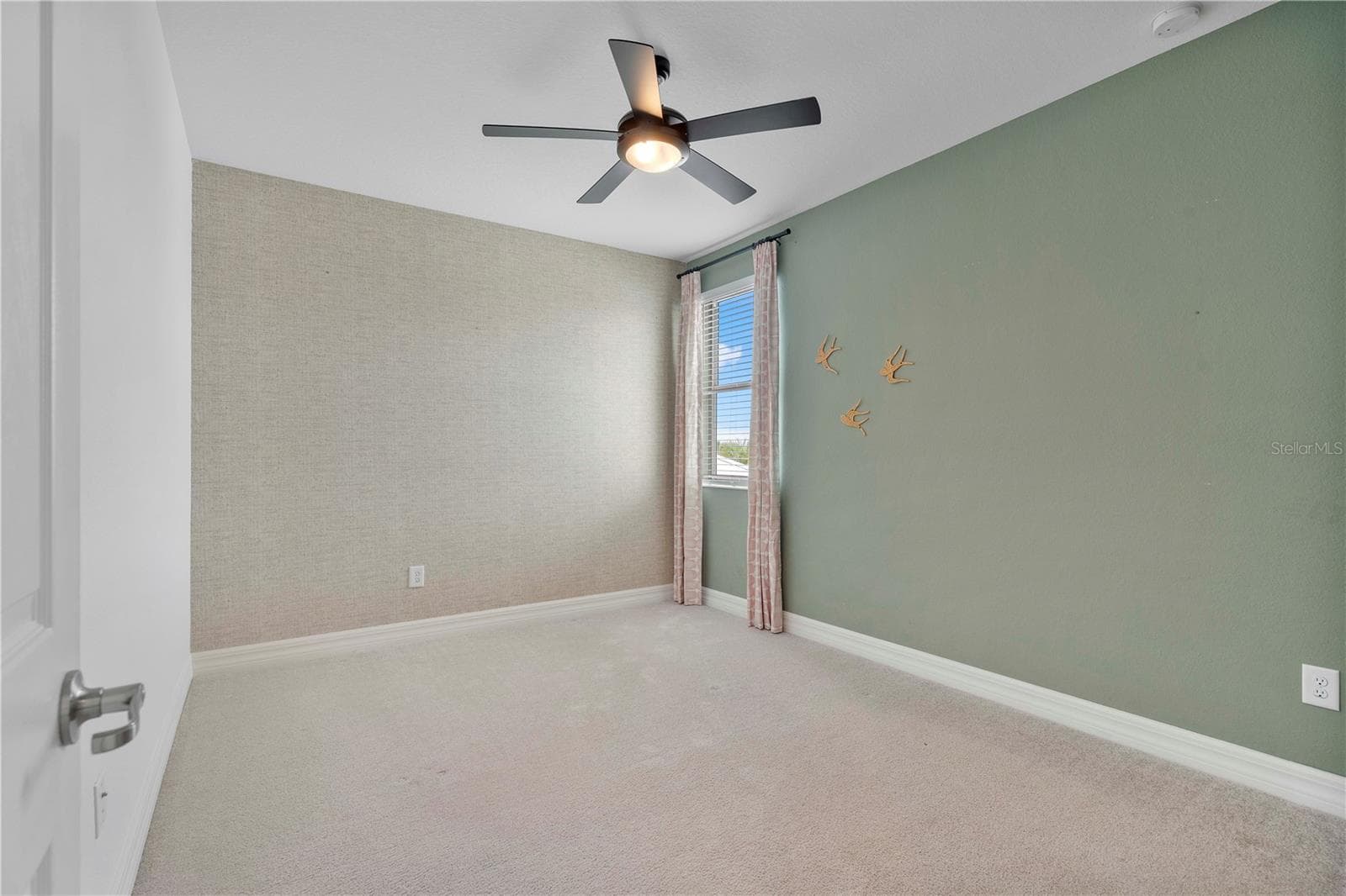 Single Family Residence at 42227 HAMMOCK LN, PUNTA GORDA, photo 25 of 58