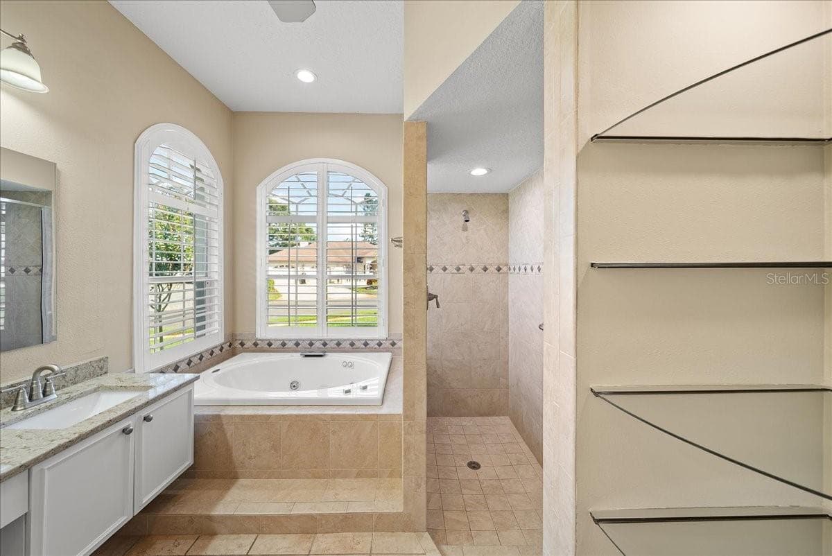 Single Family Residence at 4321 PRESIDENTIAL AVENUE CIR E, BRADENTON, photo 21 of 52