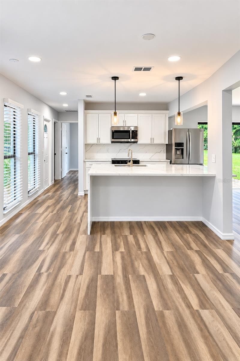 Single Family Residence at 1023 DEER RUN, VENICE, photo 2 of 4