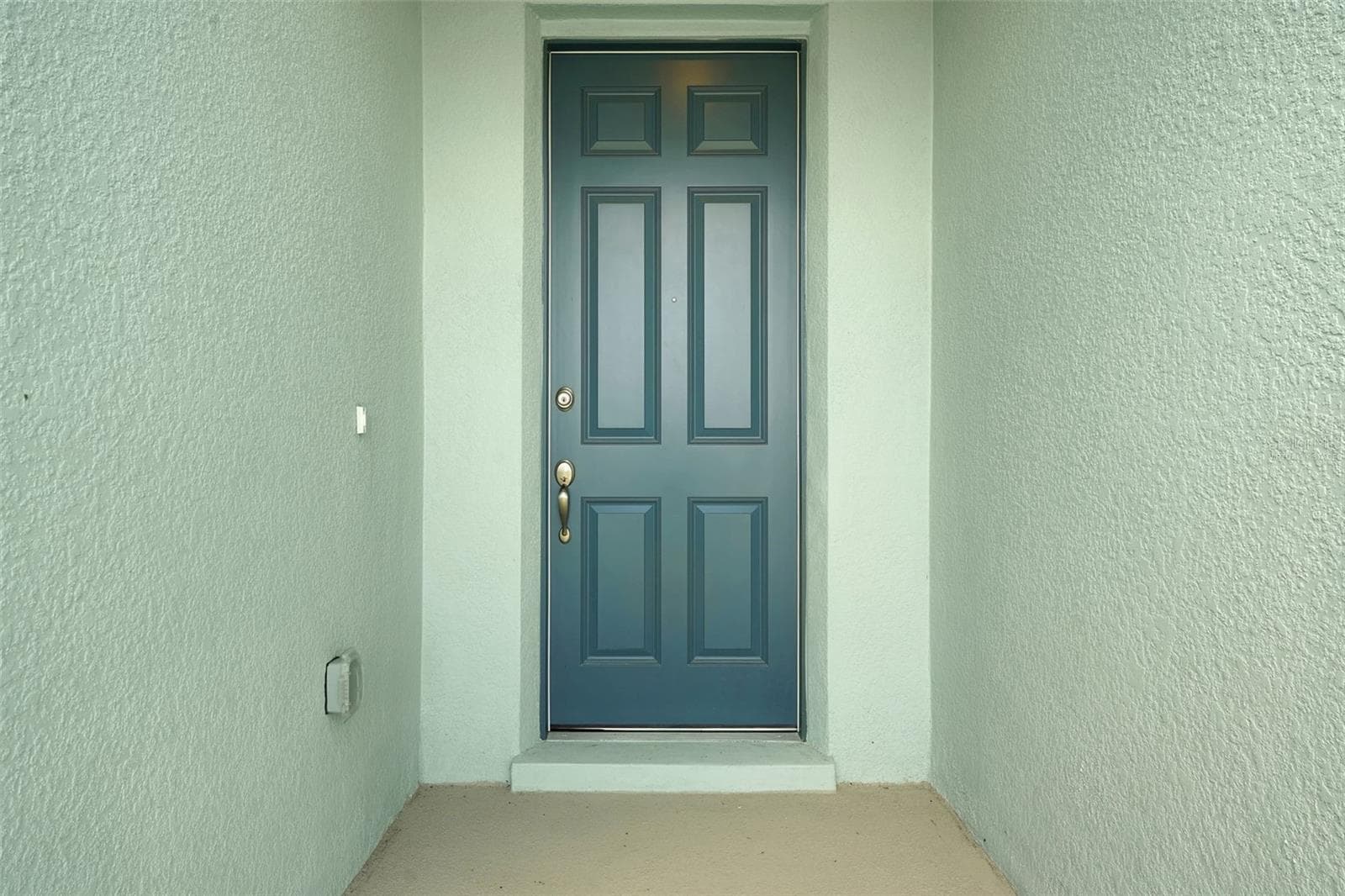 Virtually staged photo: This image has been virtually staged to demonstrate the property's potential. - 1044 LUKE AVE, WINTER HAVEN
