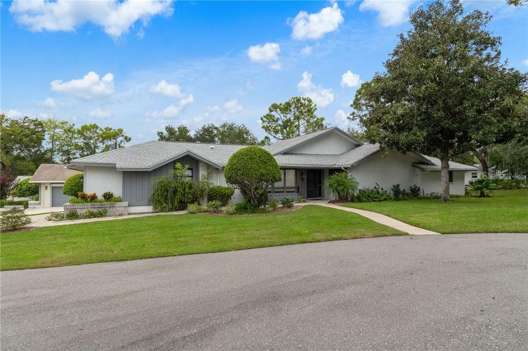 8 W Winged Foot CT, HOMOSASSA FL 34446