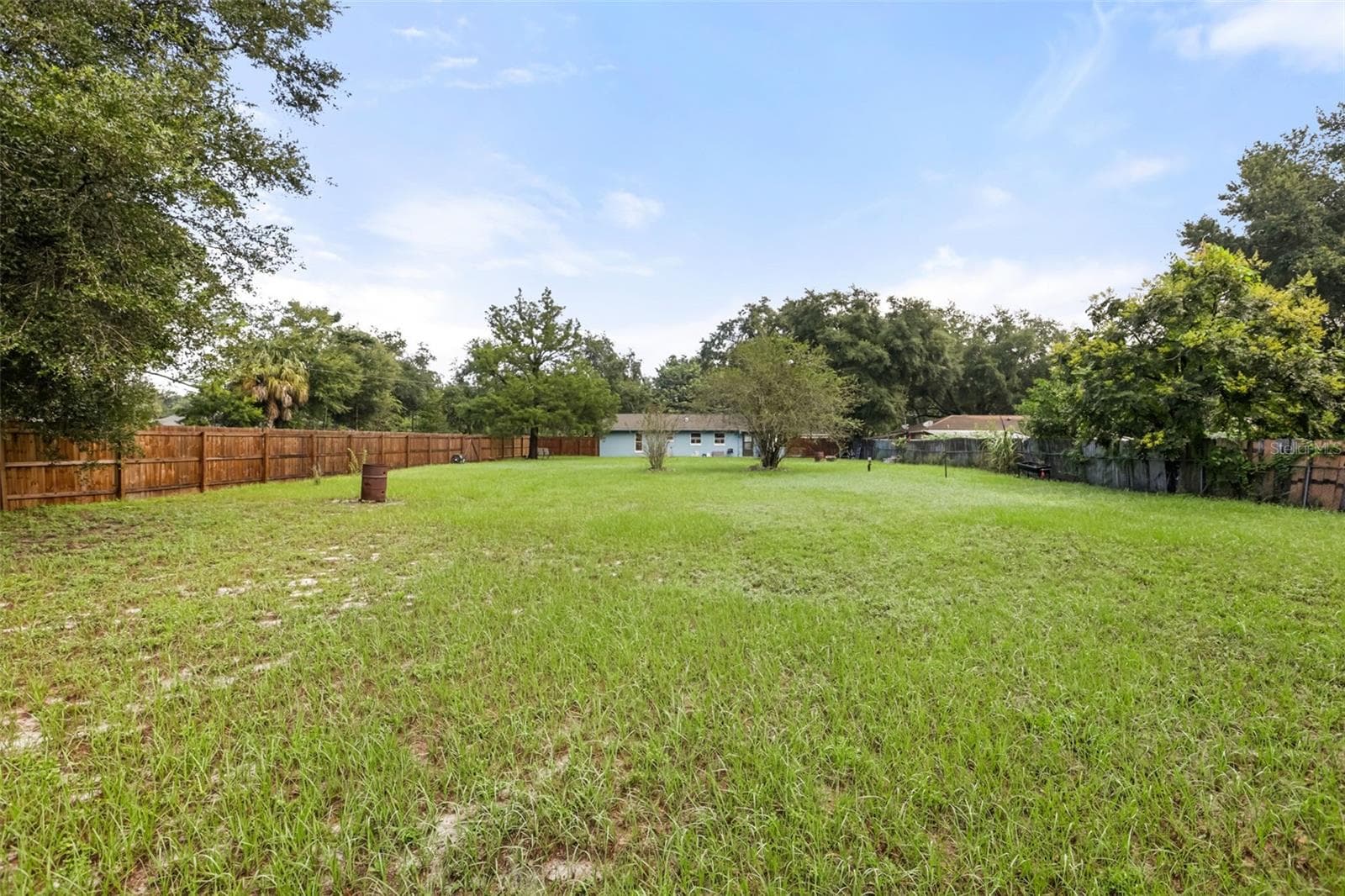 Single Family Residence at 7008 HOLLY ST, MOUNT DORA, photo 25 of 33