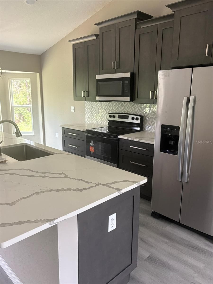 Single Family Residence at 10883 SE 119TH ST, BELLEVIEW, photo 2 of 12