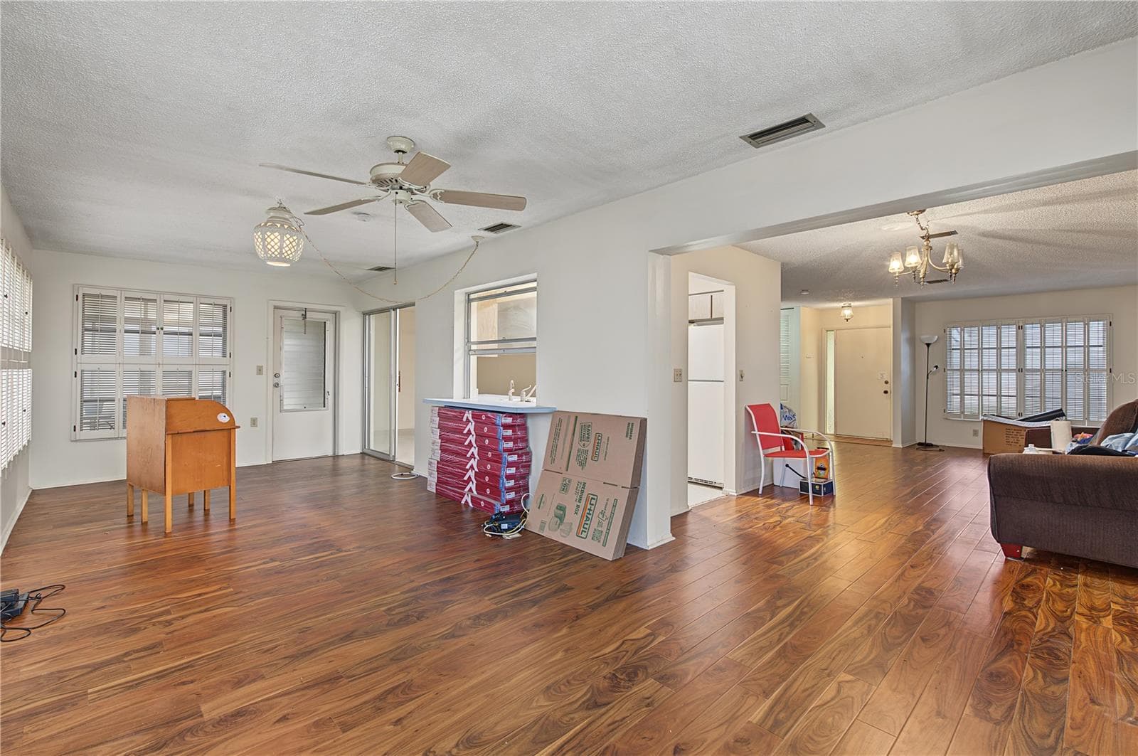 Single Family Residence at 8210 LORA DEL RIO DR, PORT RICHEY, photo 4 of 24