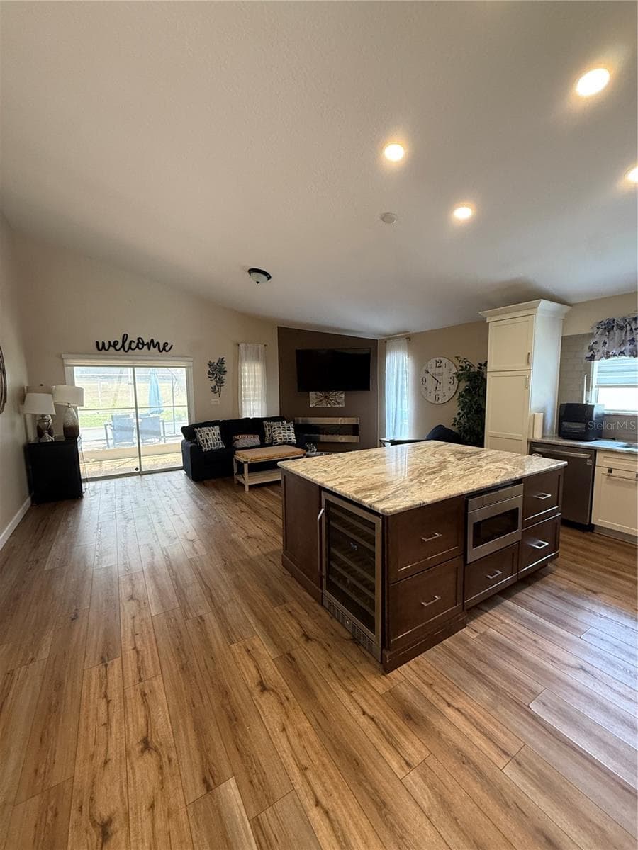 Single Family Residence at 24907 CRANES ROOST CIR, LEESBURG, photo 12 of 38