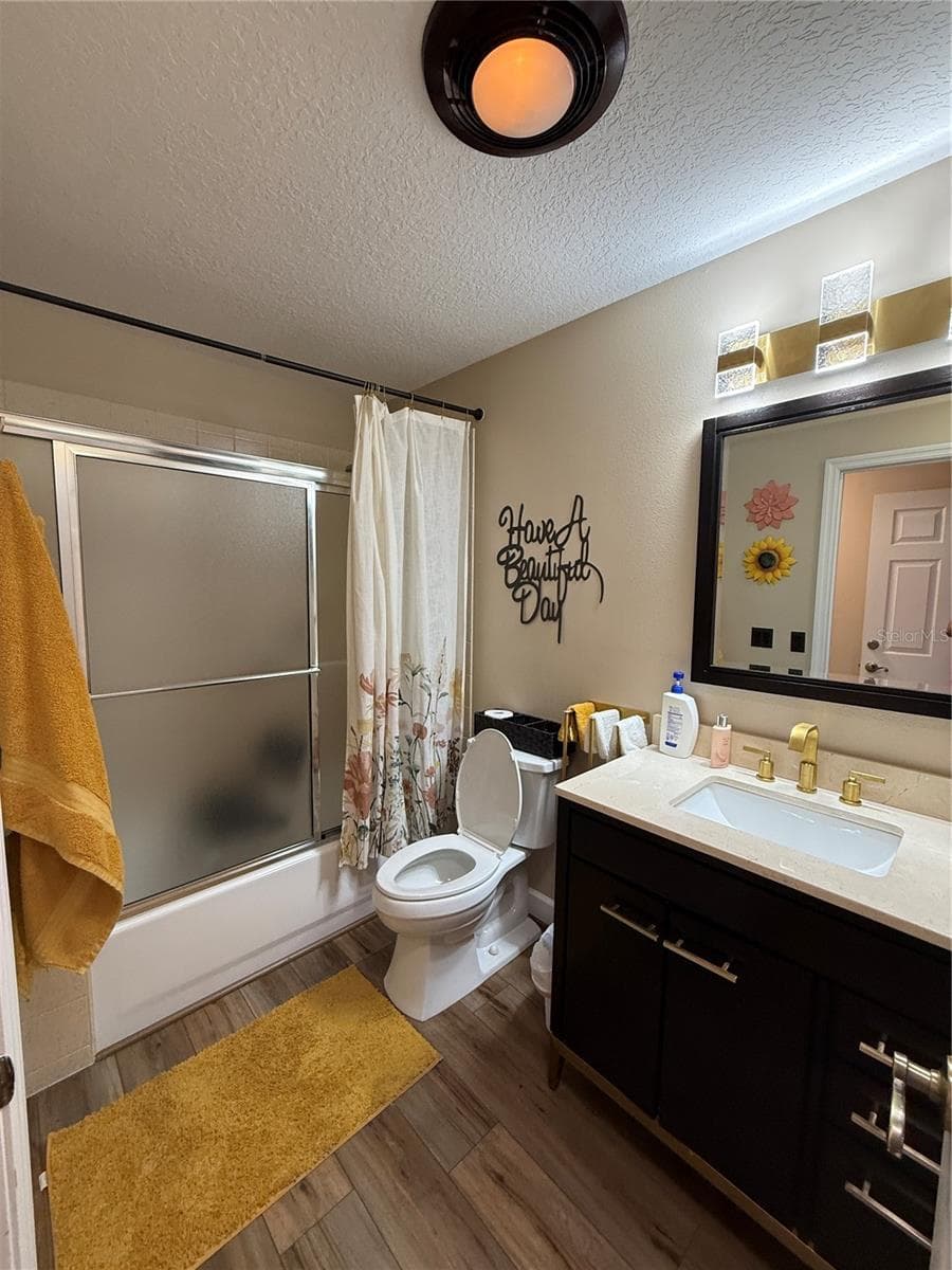 secondary bath - 24907 CRANES ROOST CIR, LEESBURG